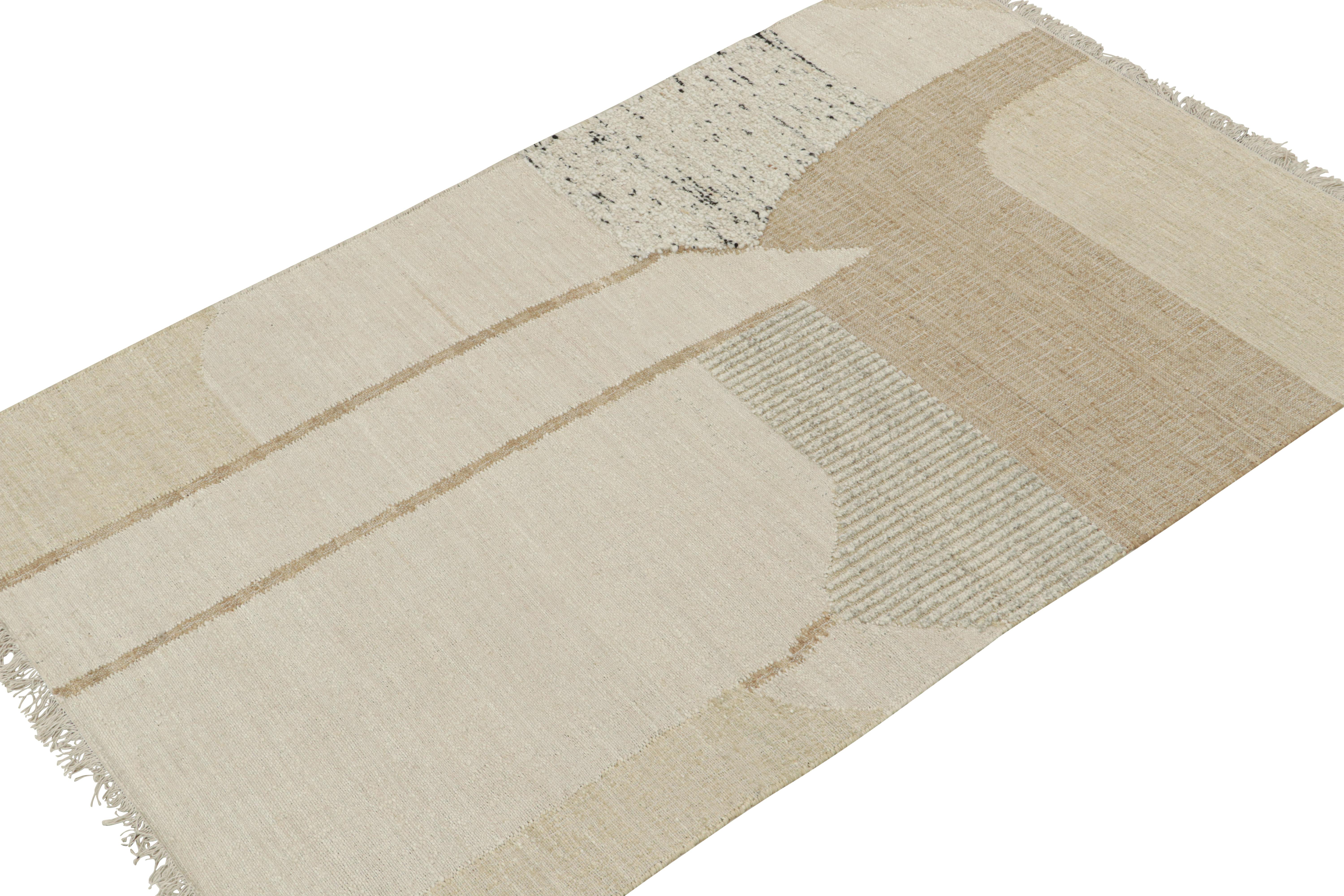 Indian Reug & Kilim’s Contemporary kilim rug in Brown, White & Black Abstract Pattern For Sale