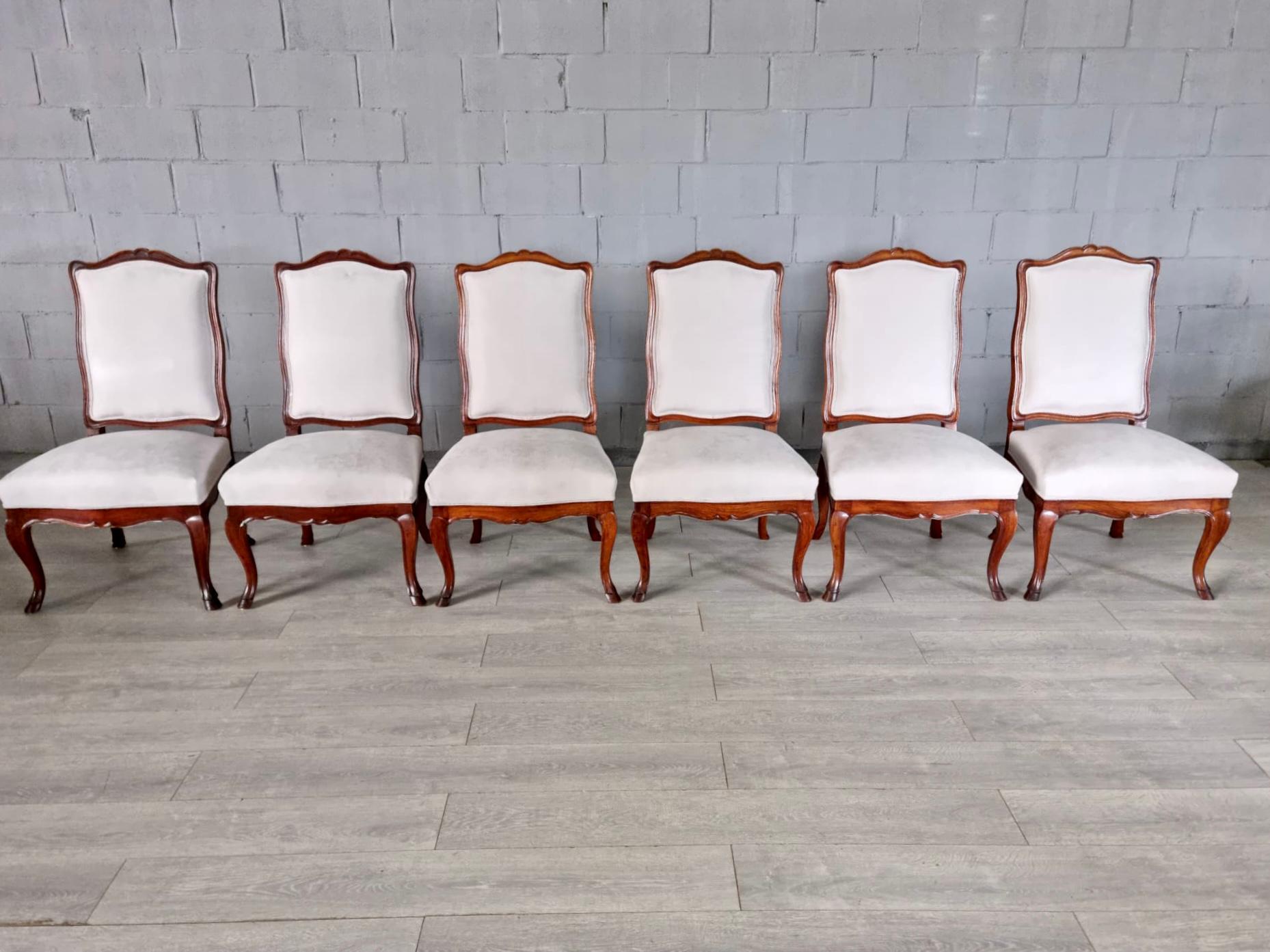 Chaises de salle à manger françaises anciennes de style Louis XV retapissées - Lot de 6 Bon état - En vente à Bridgeport, CT