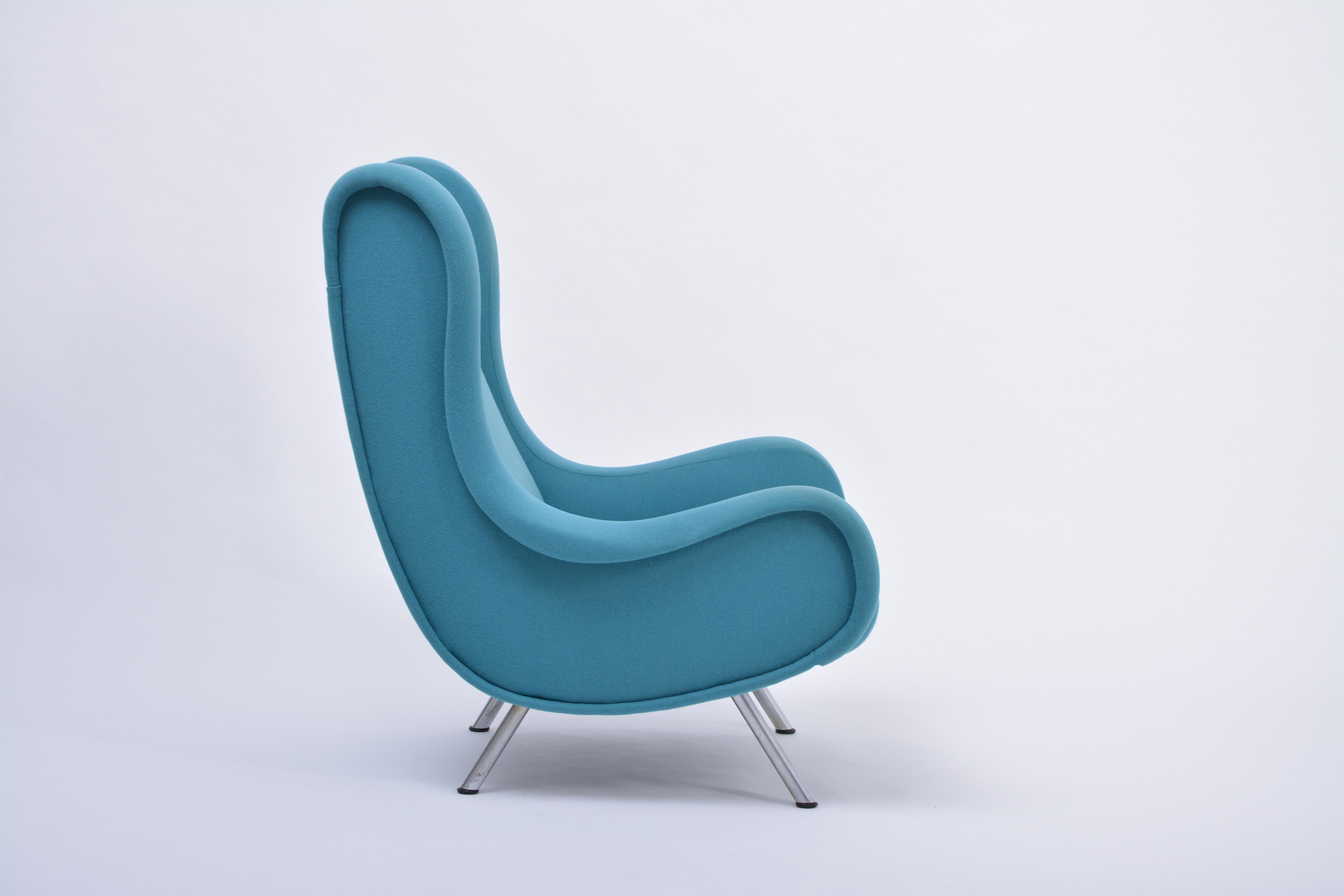 Mid-Century Modern Chaise de salon Marco Zanuso Senior bleue:: moderne du milieu du siècle:: retapissée en vente
