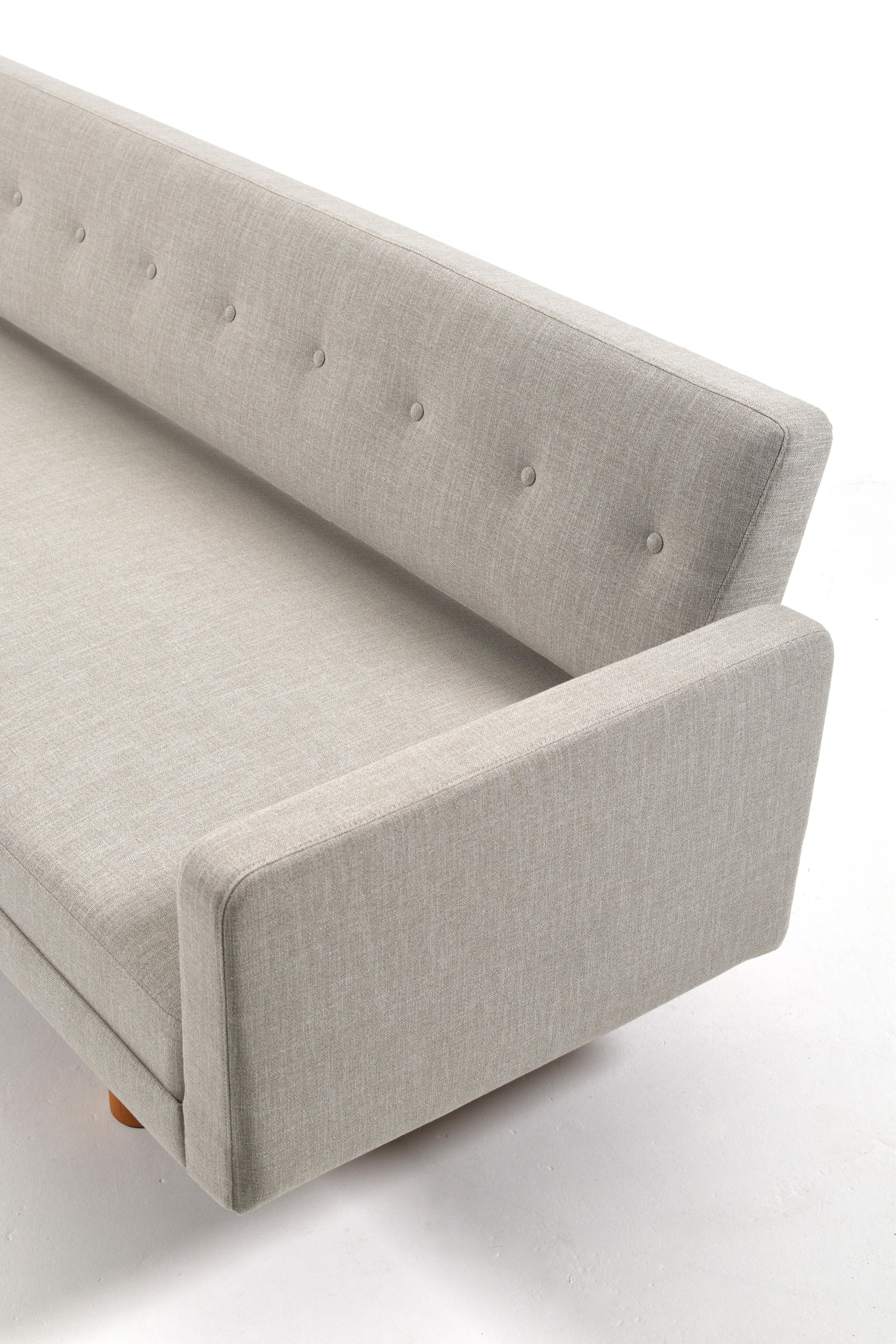 Reupholstered Edward Wormley “New York” Sofa for Dunbar, DUX, Mid-Century Modern For Sale 4