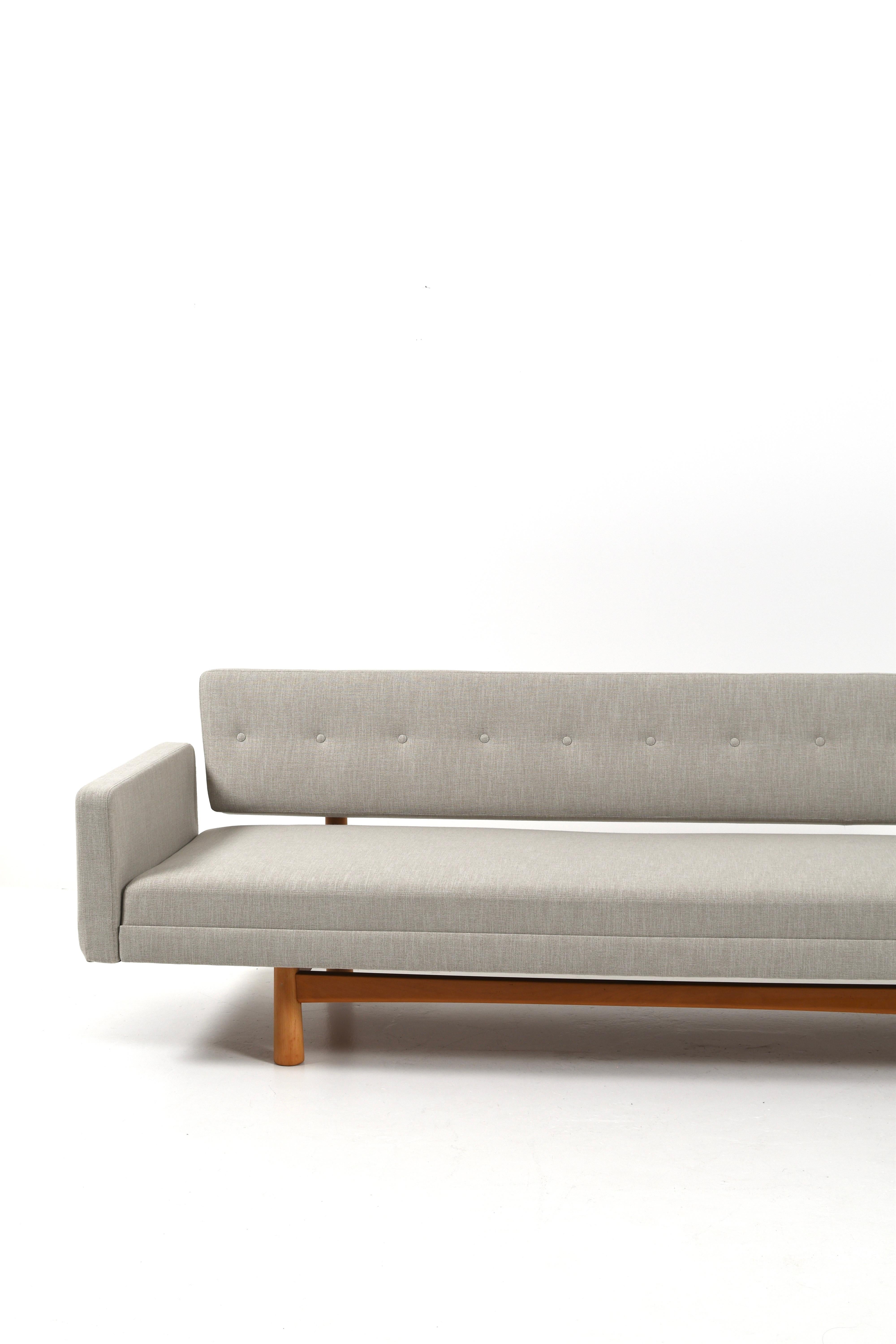 Mid-20th Century Reupholstered Edward Wormley “New York” Sofa for Dunbar, DUX, Mid-Century Modern For Sale