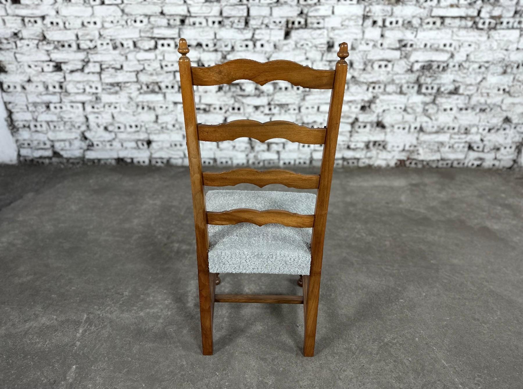 Reupholstered French Country Ladder Back Dining Chairs - Set of 6 im Angebot 2