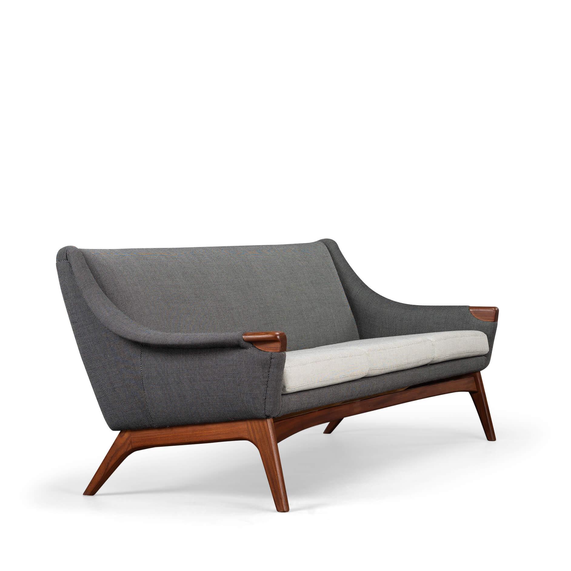 Neu gepolstertes graues 3-Sitz-Sofa von Johannes Andersen für CFC Silkeborg, 1960er Jahre (Moderne der Mitte des Jahrhunderts) im Angebot