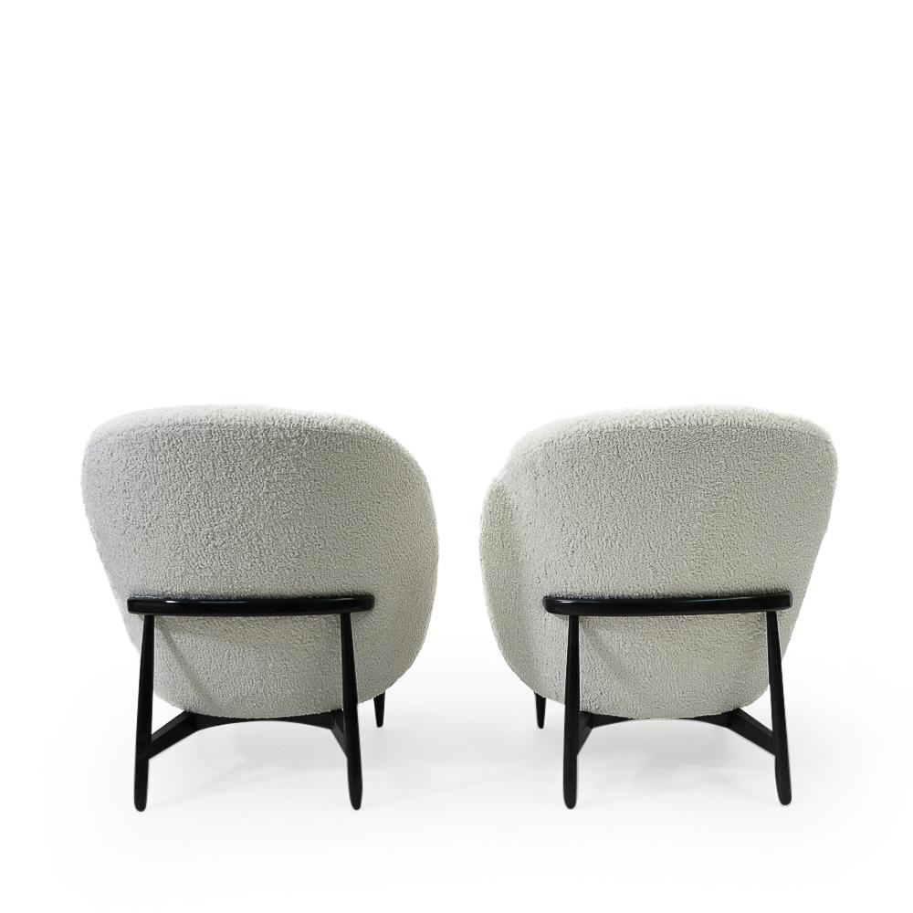 Reupholstered in Bouclé Theo Ruth “115” Lounge Chairs for Artifort, 1950s In Good Condition In Renens, CH