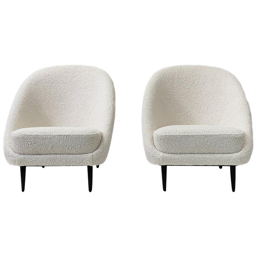 Reupholstered in Bouclé Theo Ruth “115” Lounge Chairs for Artifort, 1950s