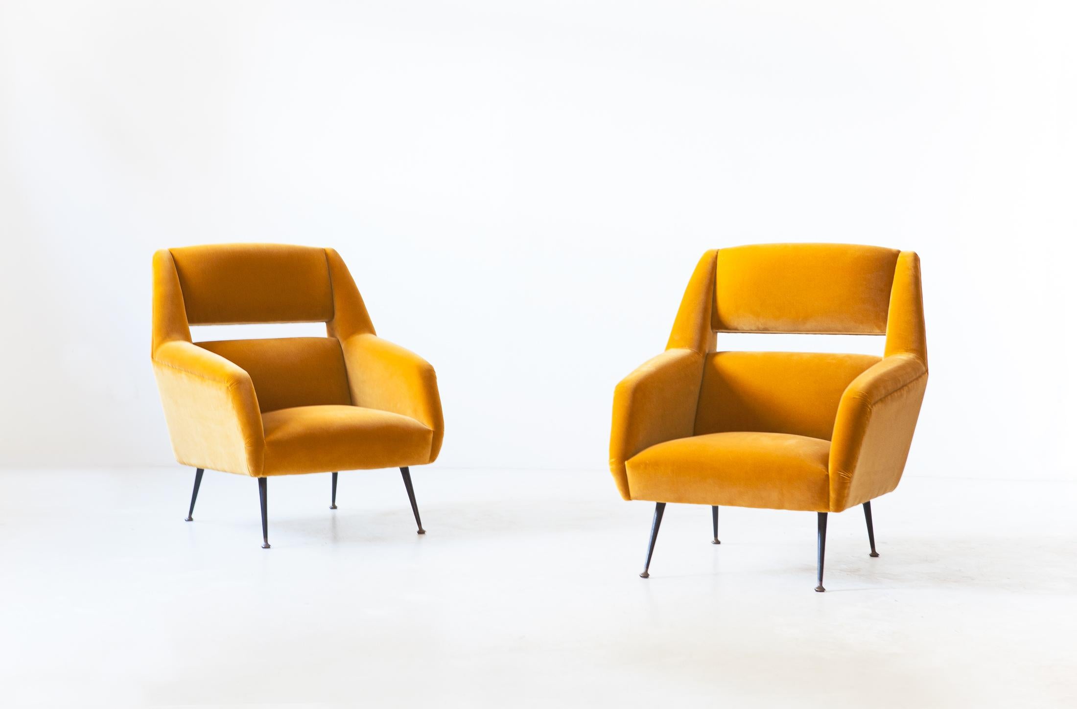 Reupholstered Italian Senape Yellow Velvet Lounge Chairs by Gigi Radice In Good Condition In Rome, IT