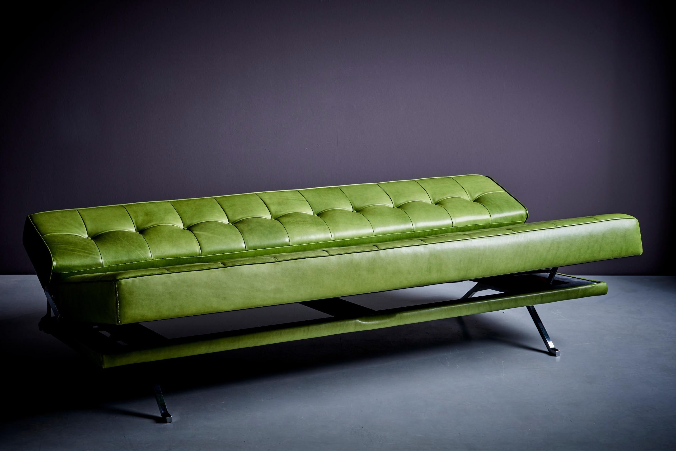 Mid-Century Modern Reupholstered Johannes Spalt Sofa Daybed for Wittmann, 1960s in green leather  For Sale
