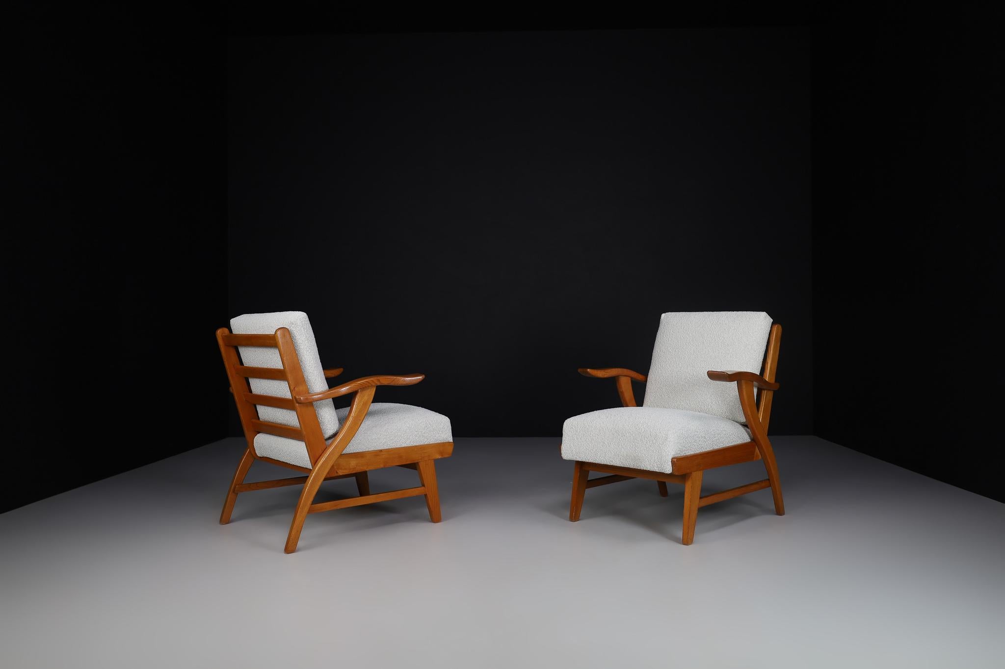 Reupholstered Lounge Chairs with Sculptural Ash Wooden Frame France, 1960s In Good Condition For Sale In Almelo, NL