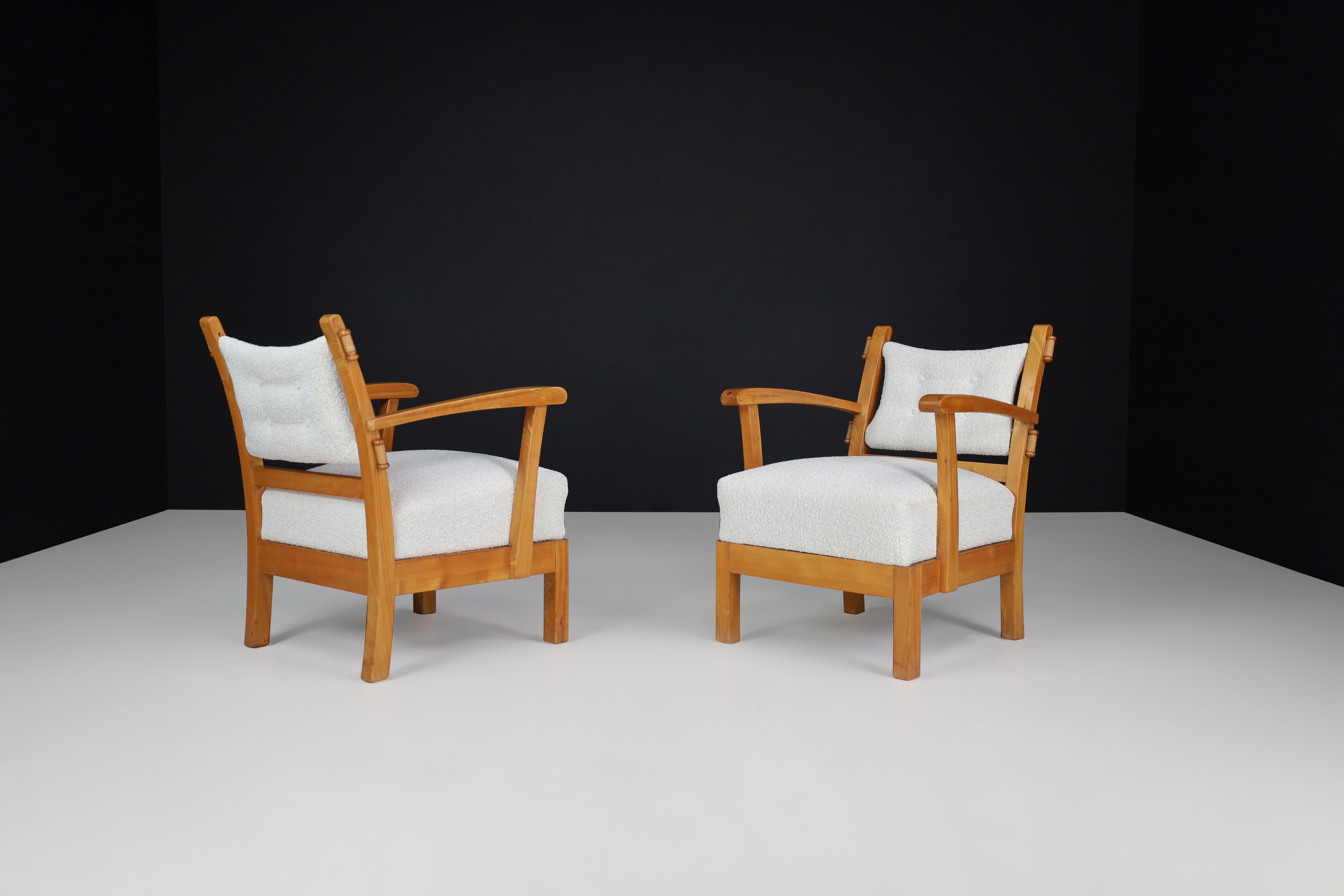 Reupholstered Lounge Chairs with Sculptural Elm Wooden Frame France, 1950s  In Good Condition For Sale In Almelo, NL