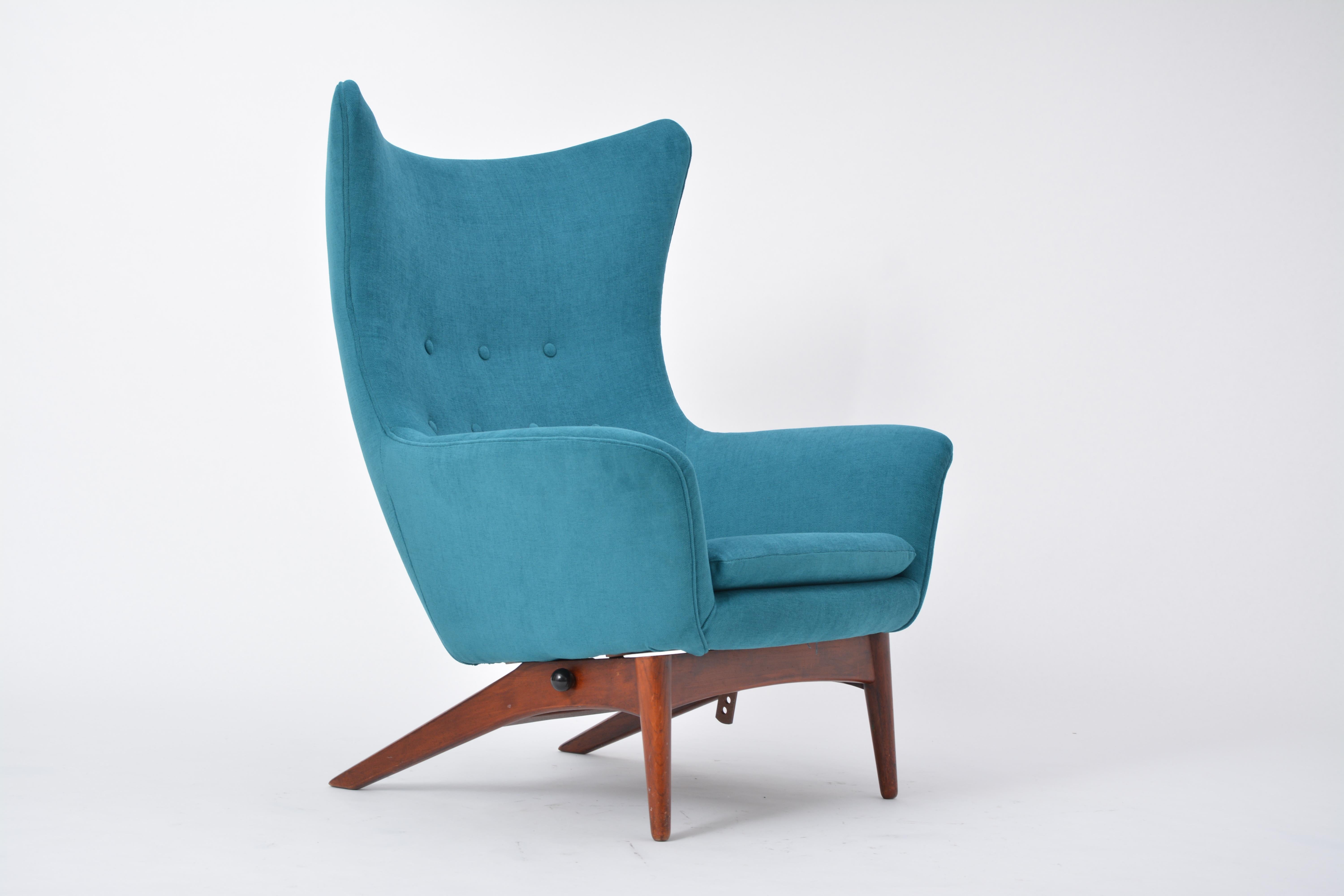 Mid-Century Modern Fauteuil inclinable danois du milieu du siècle dernier, retapissé et conçu par Henry Walter Klein en vente