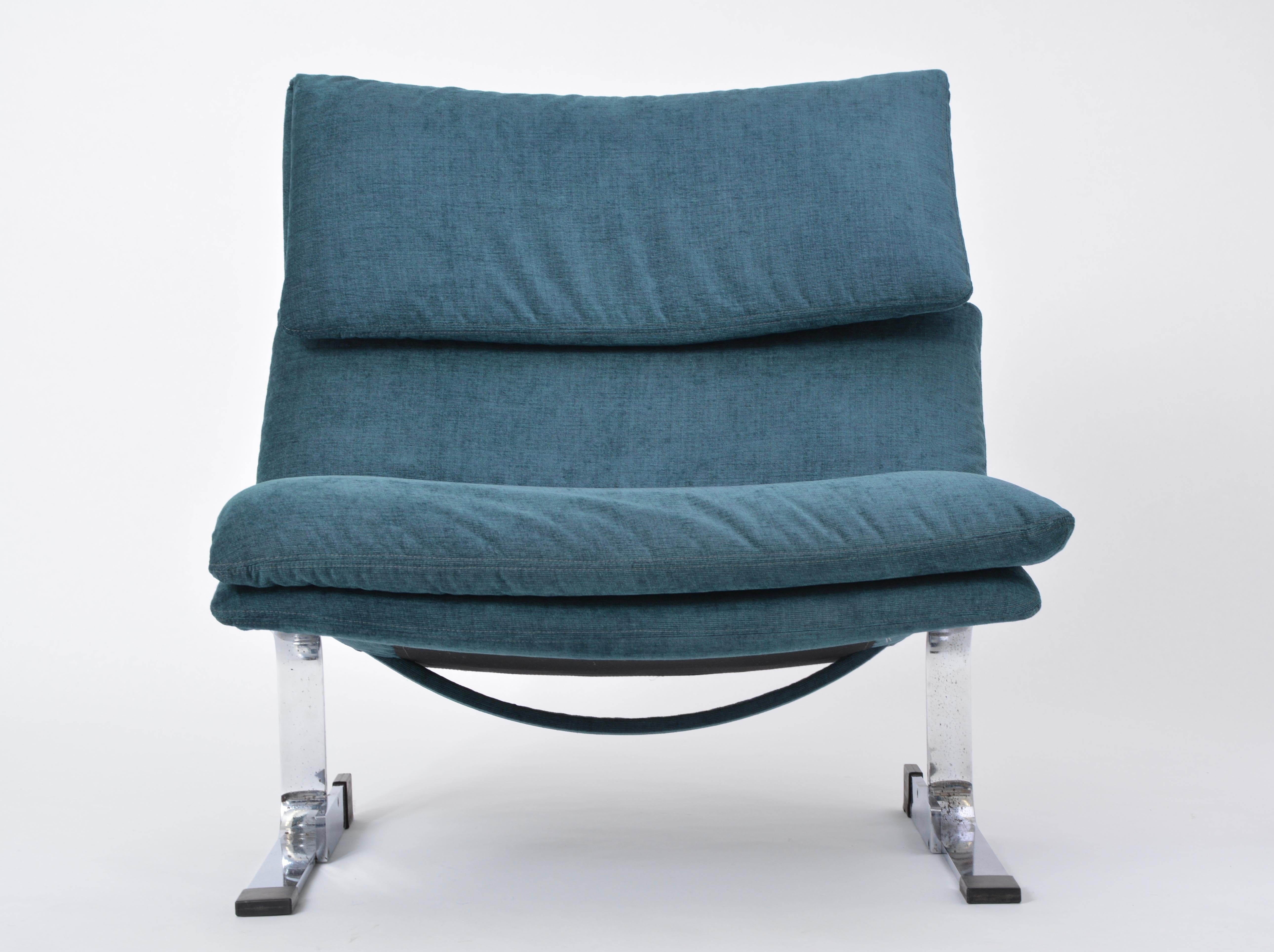 Reupholstered Post Modern Onda lounge chair by Giovanni Offredi for Saporiti 2