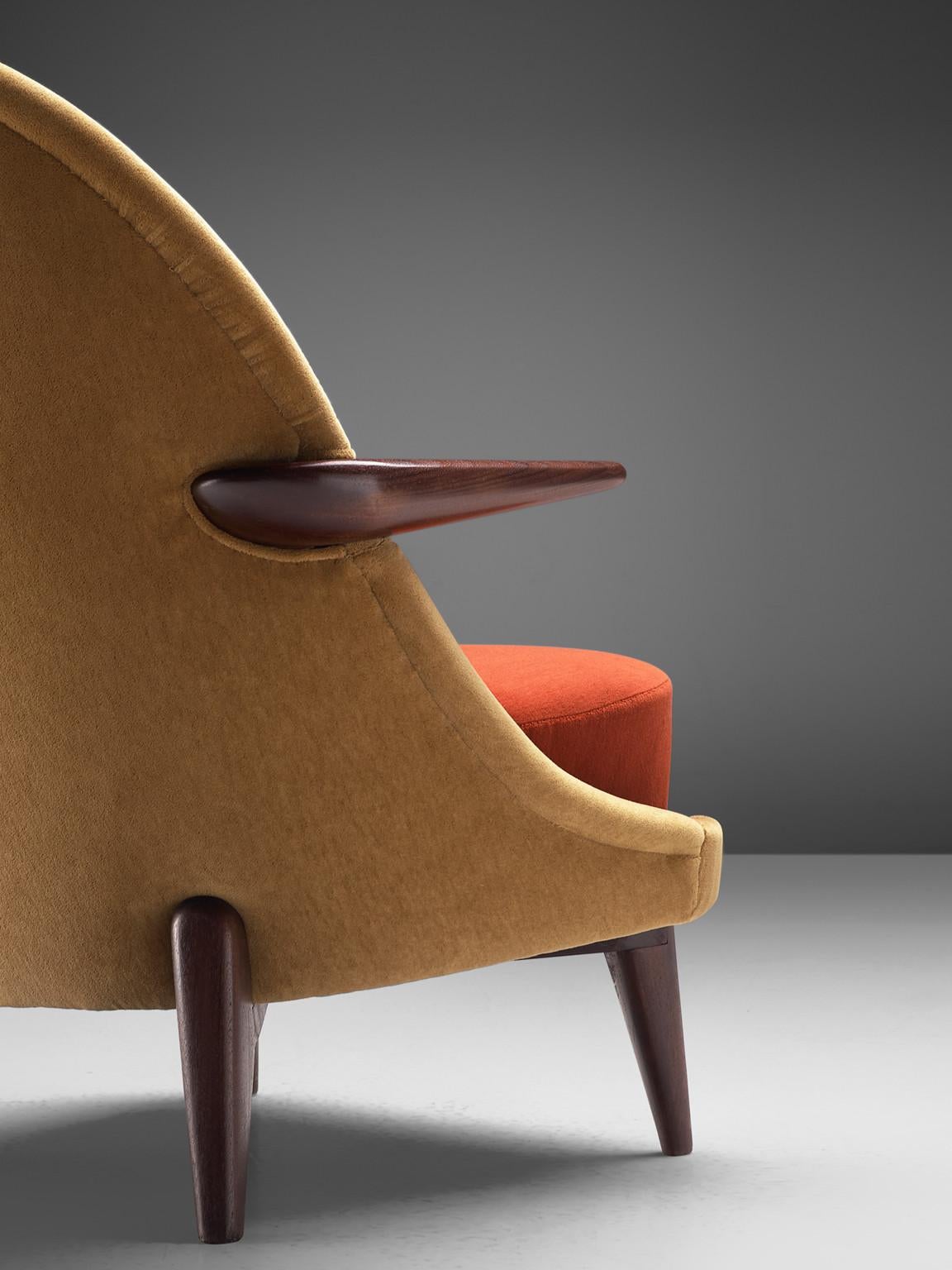 Reupholstered Pair of Danish Modern Lounge Chair in Ocher Yellow and Red Velvet For Sale 2