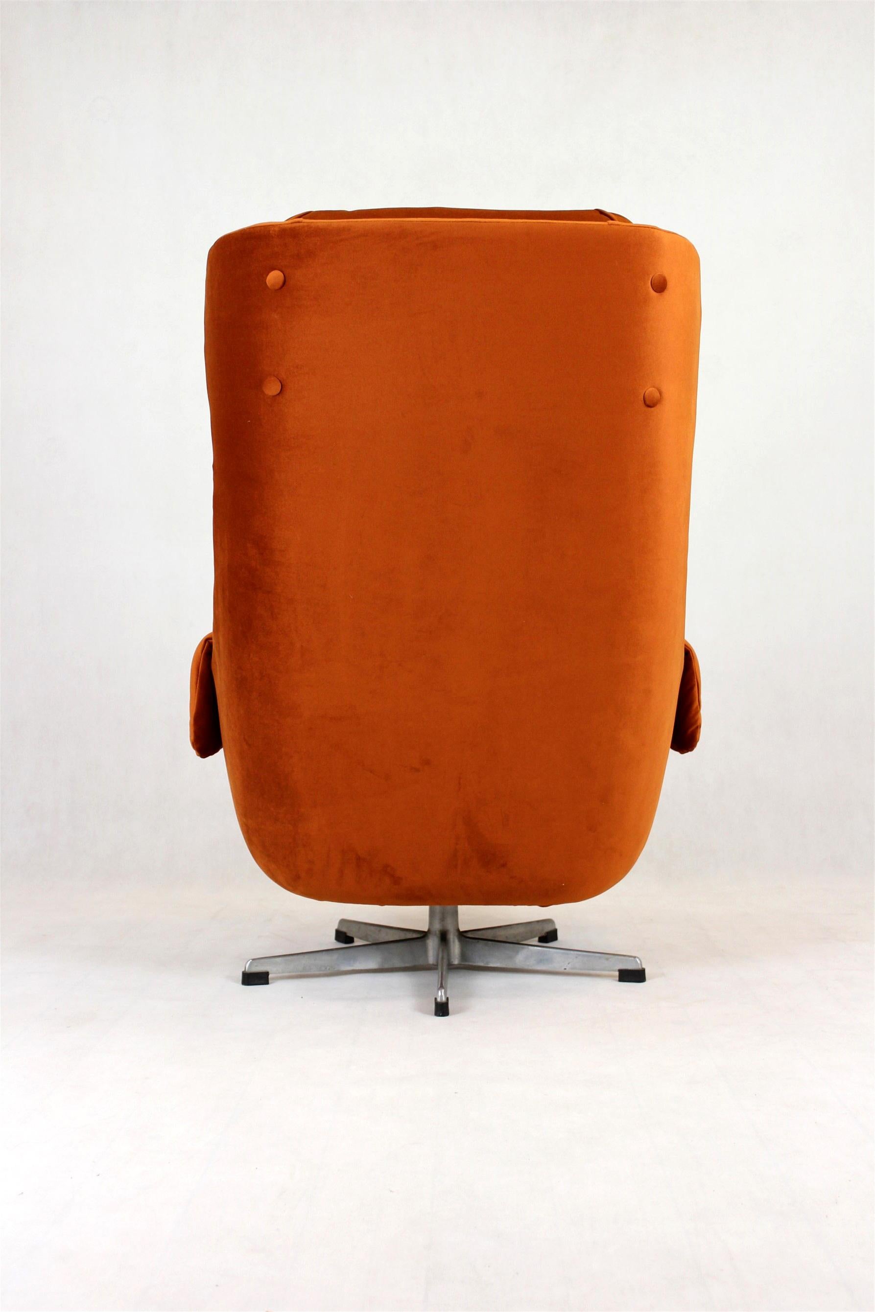 Reupholstered Swivel Lounge Chair from Up Zavody, Czechia, 1970s 9