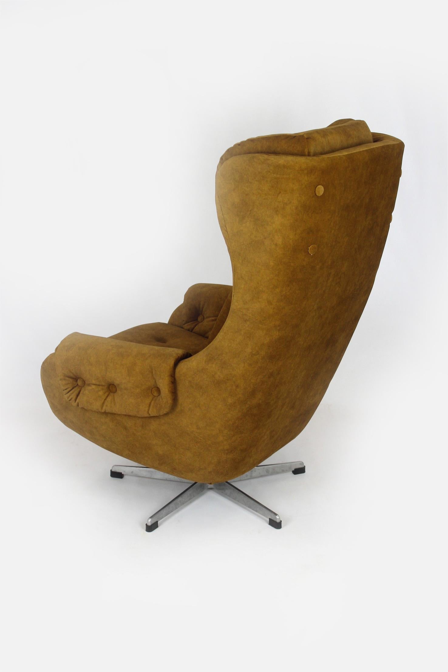 Reupholstered Swivel Lounge Chair from Up Zavody, Czechia, 1970s For Sale 8