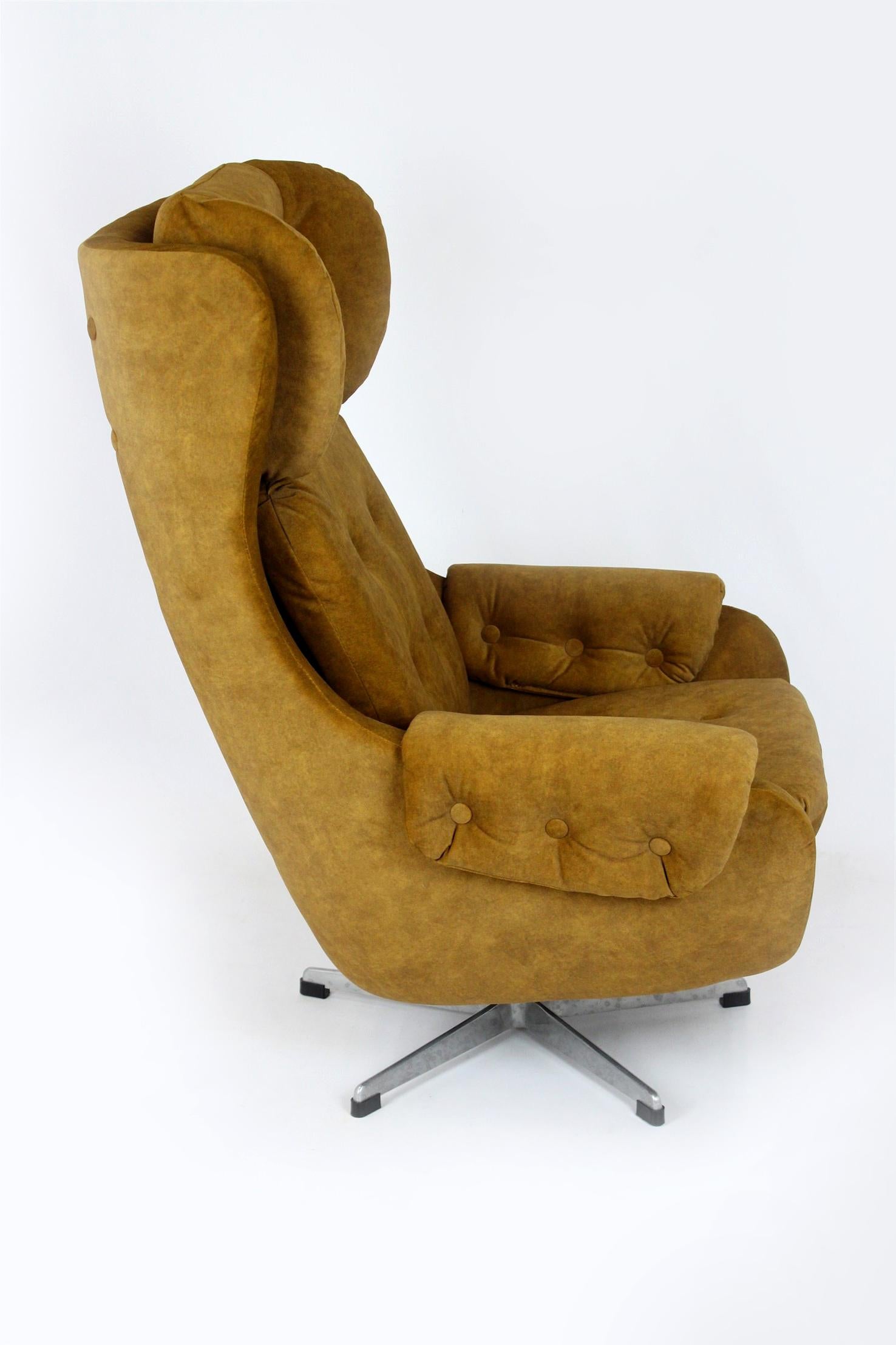 Reupholstered Swivel Lounge Chair from Up Zavody, Czechia, 1970s For Sale 12
