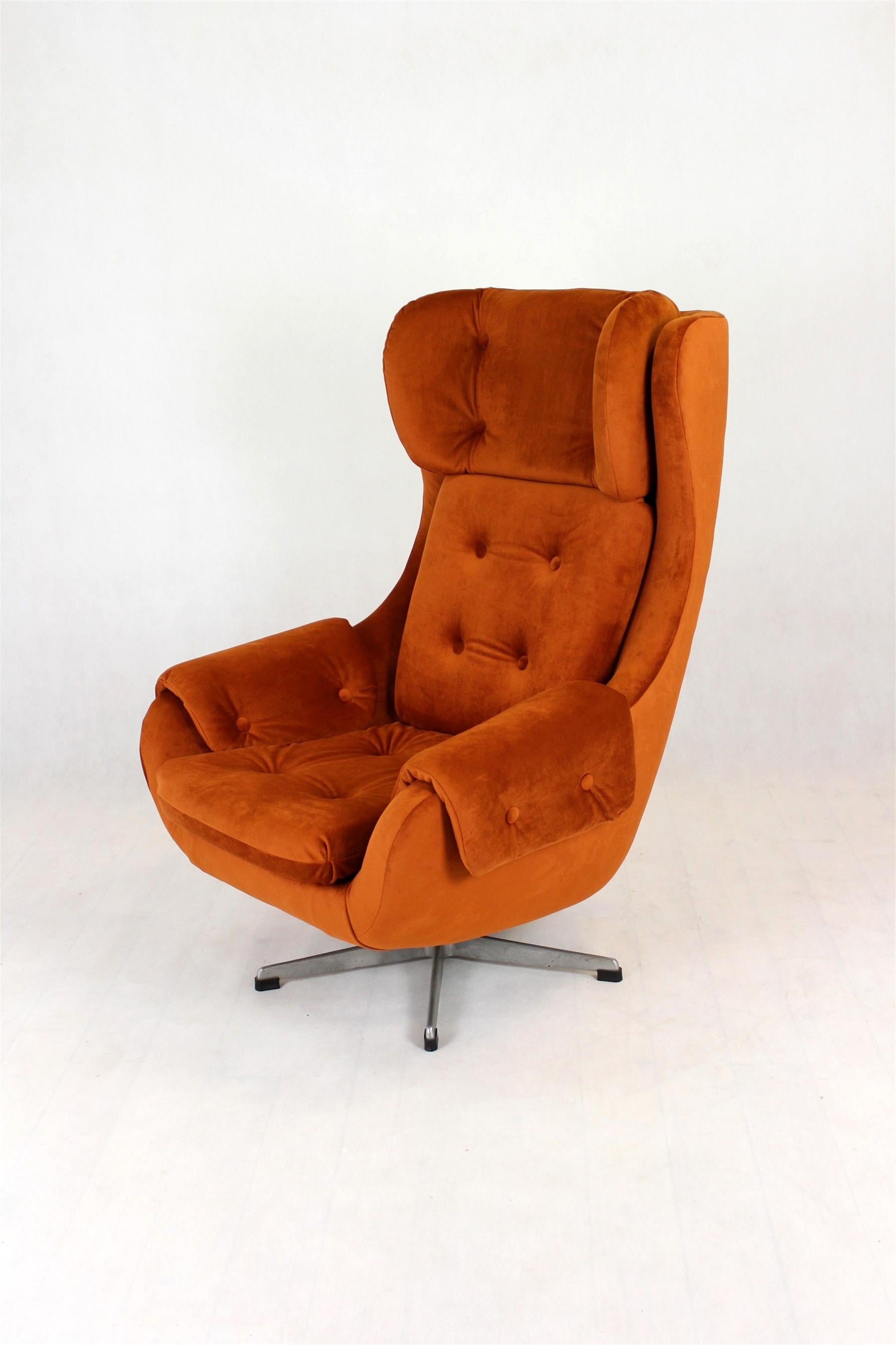 Reupholstered Swivel Lounge Chair from Up Zavody, Czechia, 1970s 1