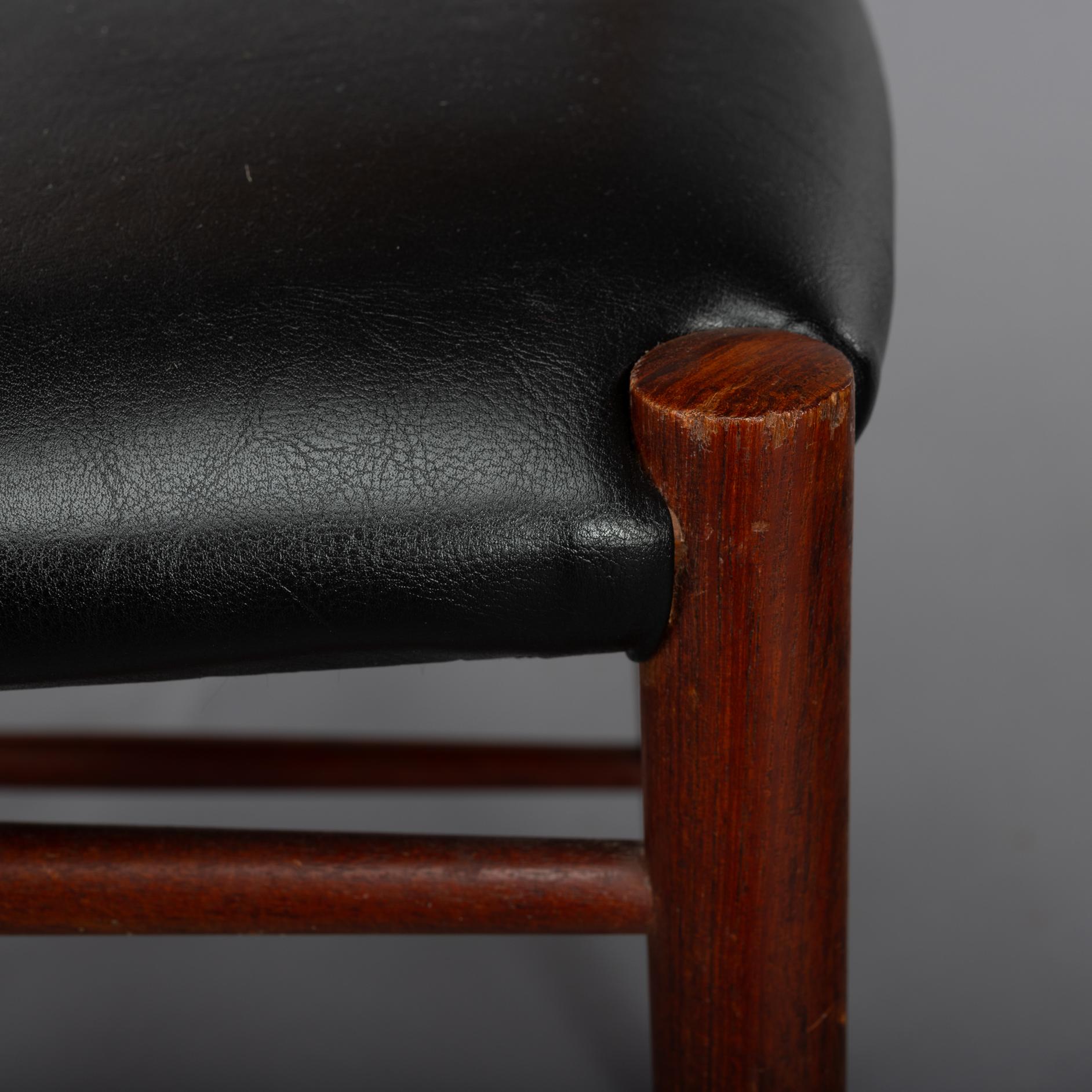 Reupholstered Teak Chair Model # 317 by Peter Hvidt for Soborg Mobel, Set of 4 For Sale 11
