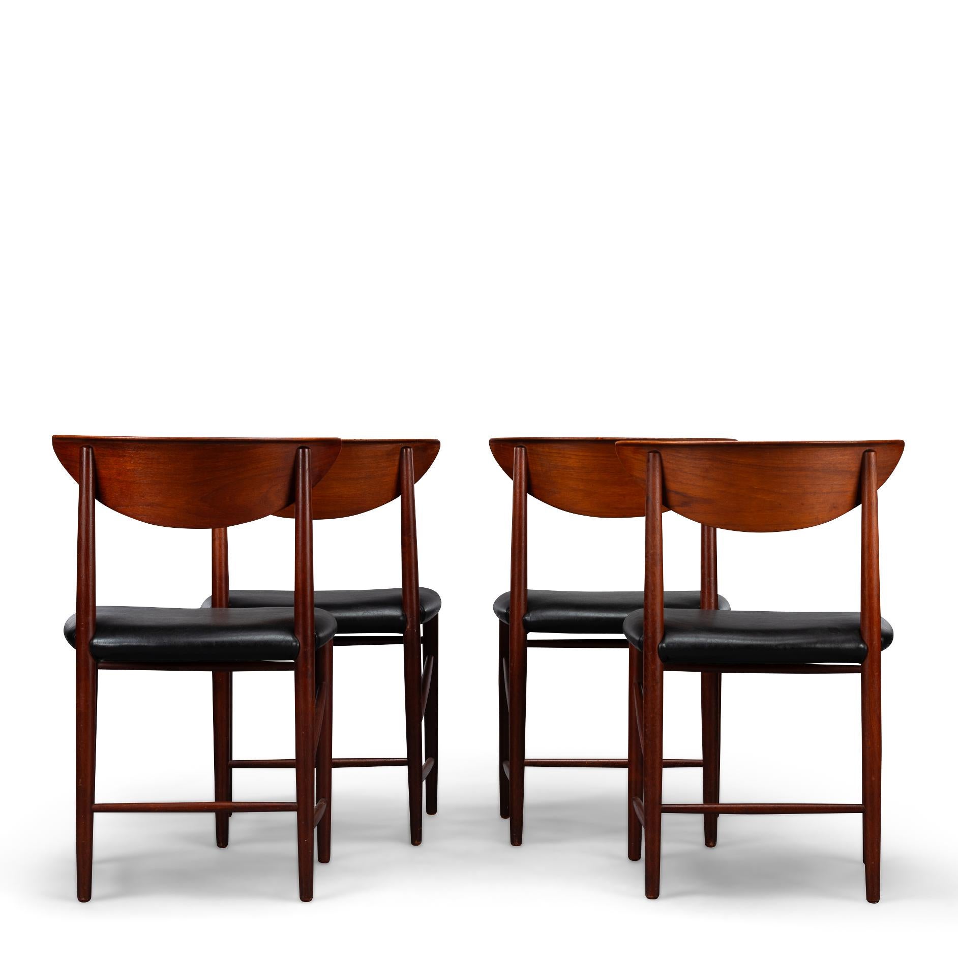 Reupholstered Teak Chair Model # 317 by Peter Hvidt for Soborg Mobel, Set of 4 For Sale 2