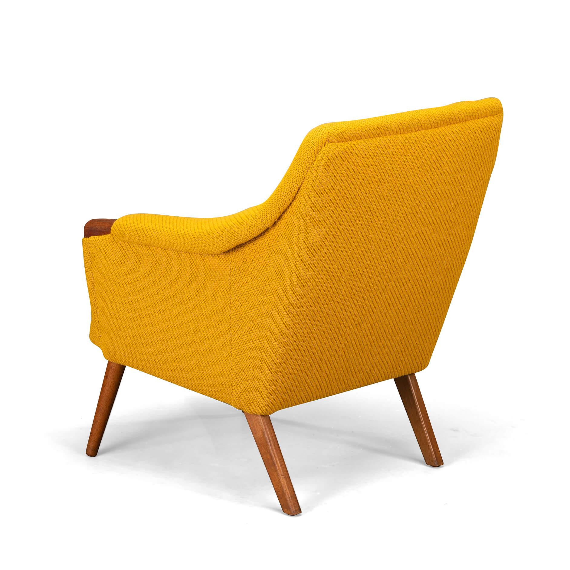 Reupholstered Yellow Armchair by Johannes Andersen for CFC Silkeborg, 1960s In Good Condition For Sale In Elshout, NL