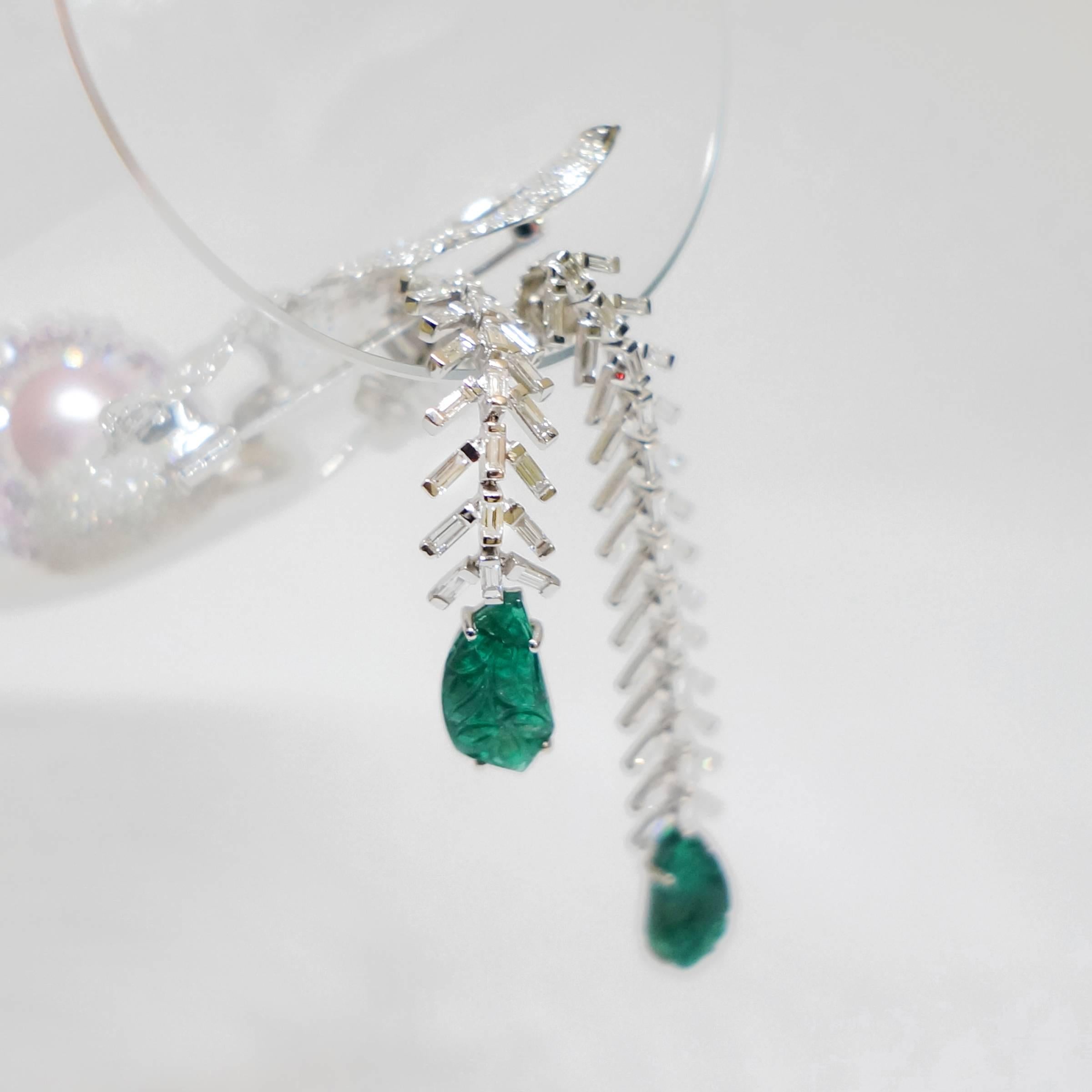 Reve Diamond and Carved Emerald Dangler Earrings In New Condition For Sale In Houston, TX