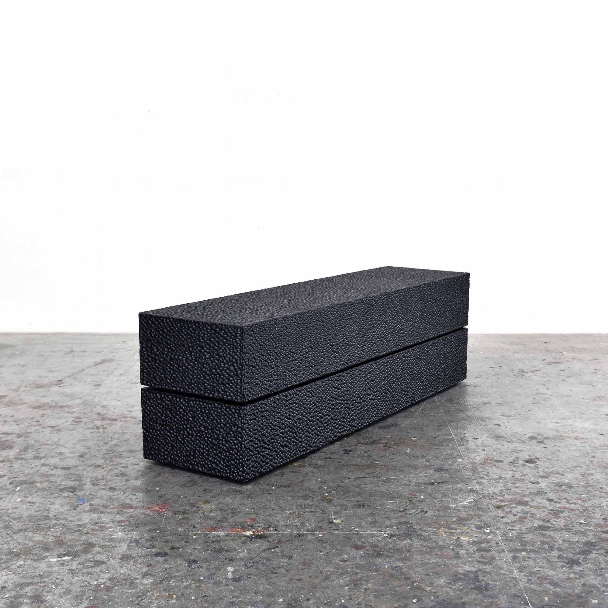 Reveal Bench, Skulptur von John Eric Byers (Moderne) im Angebot