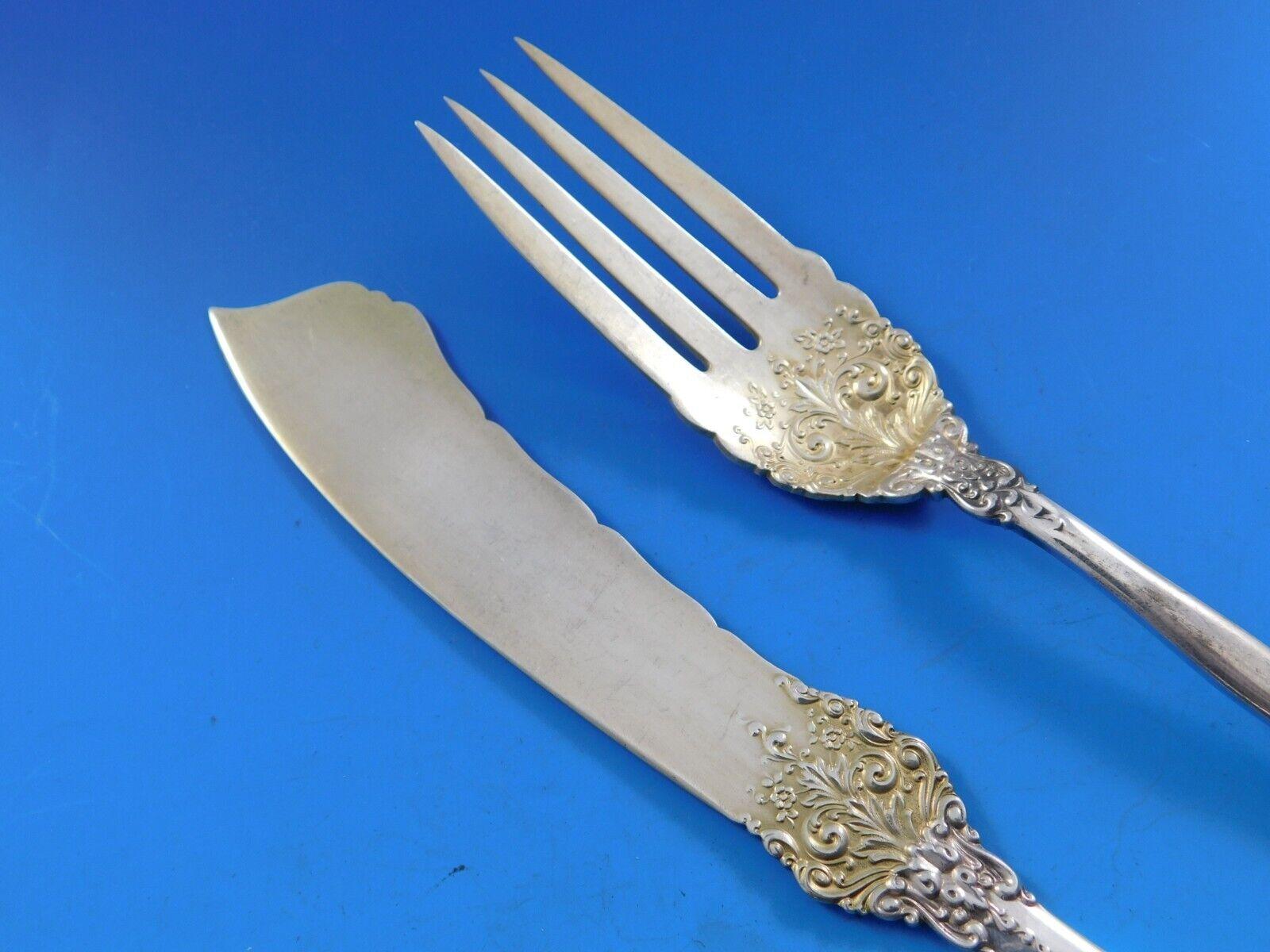 Rare Revere by International c1898 Sterling Silver Fish set - 24 pieces. This fish set includes:

12 Individual Fish Knives, flat handle all-sterling, with light gold-wash on blades, 7 7/8