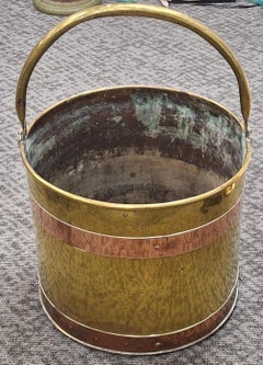 Revere Copper and Brass Inc. Poliertes Messing und Kupfer behandelt Kraftstoff Eimer