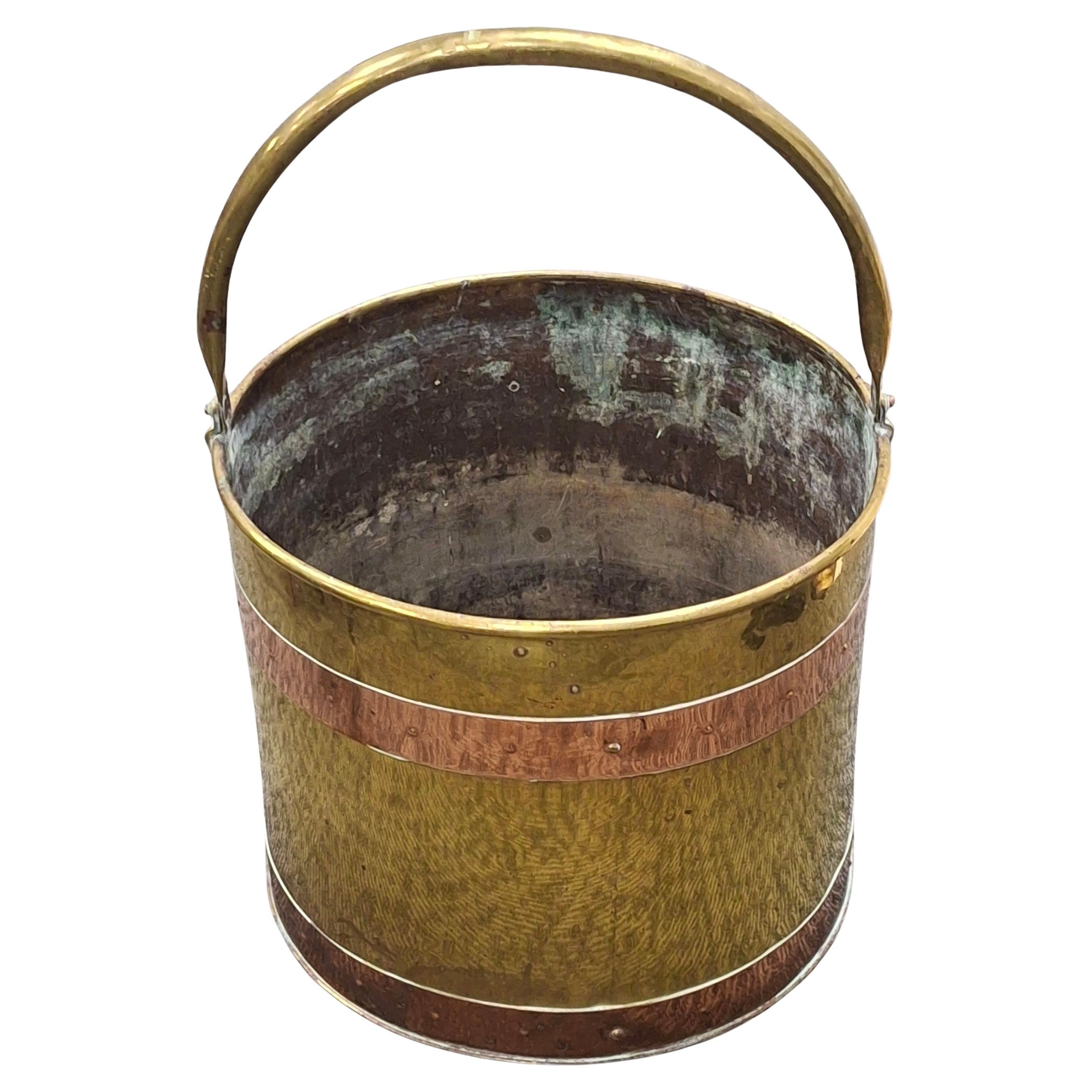 Revere Copper and Brass Inc. Poliertes Messing und Kupfer behandelt Kraftstoff Eimer