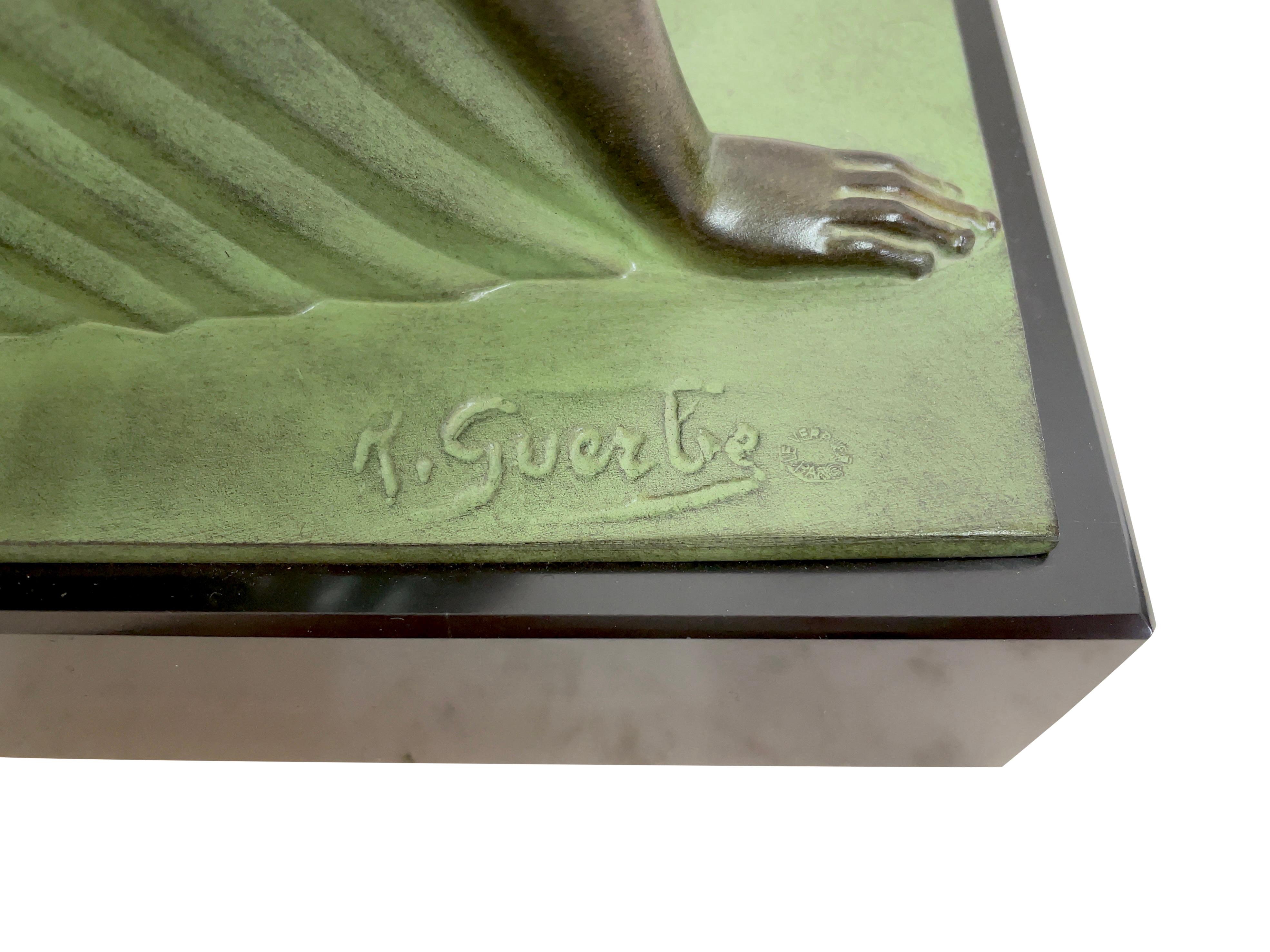 Lampe sculptée Reverie de style Art déco par Raymonde Guerbe pour Max Le Verrier en vente 3