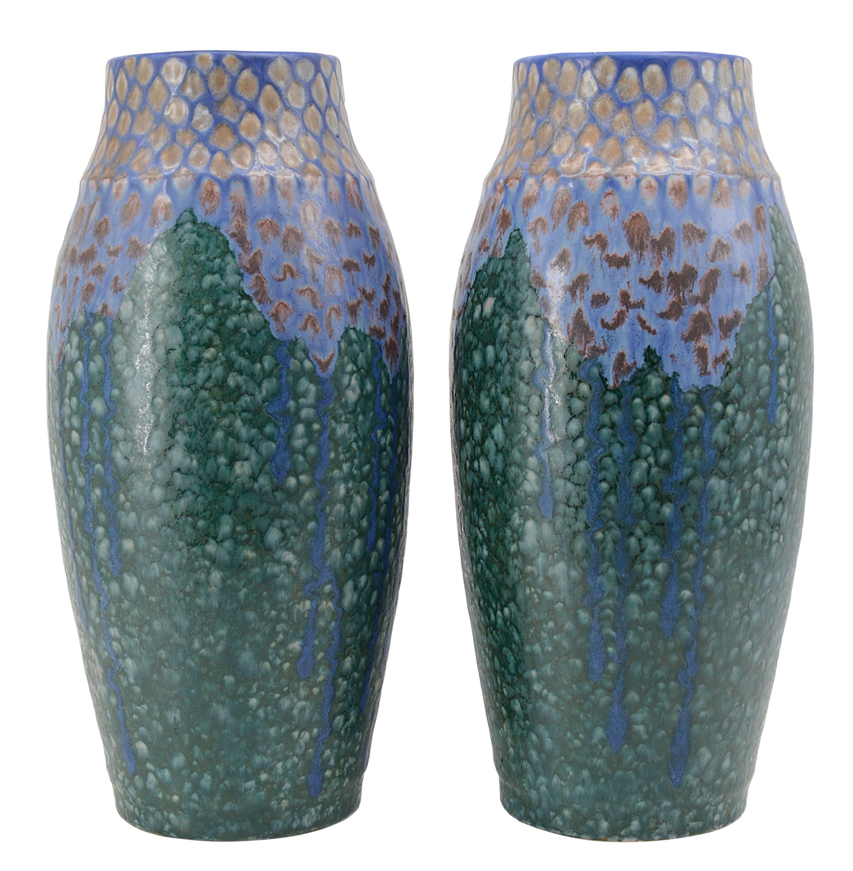 Début du 20ème siècle Paire de vases Art Déco Revernay, Digoin Sarreguemines, 1920 en vente