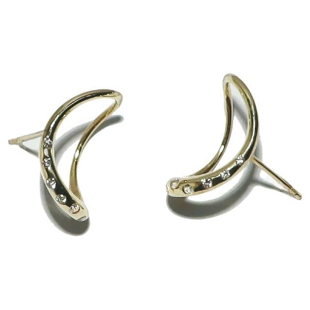 Reverse Diamond Contemporary Modern Earrings in 18k gold by Maviada For Sale
