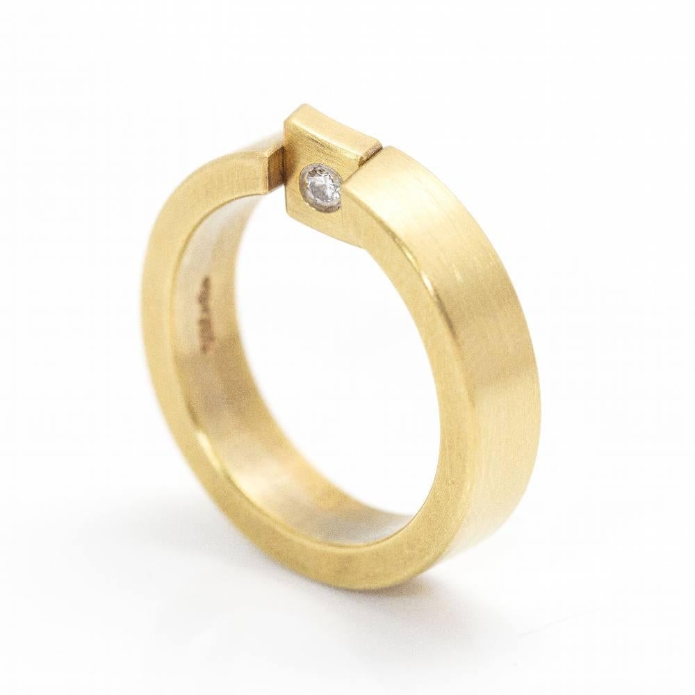 REVERSE NIESSING Ring in Gold and Diamond For Sale 1