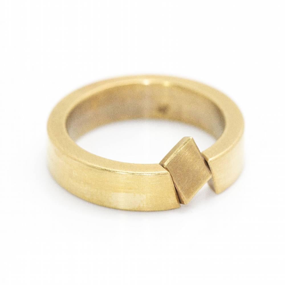REVERSE NIESSING Ring in Gold and Diamond For Sale 5