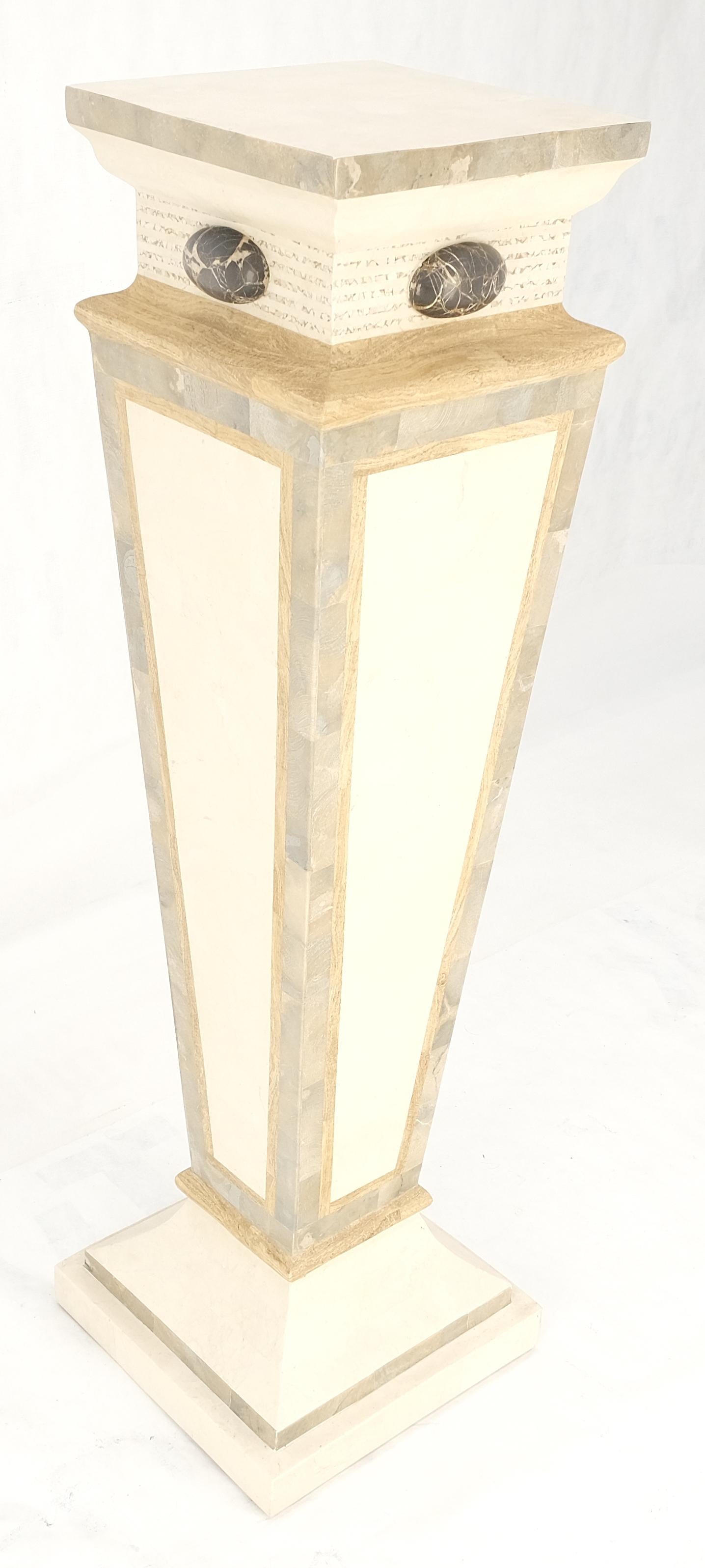 ¡Forma de Obelisco Invertido Cuadrado Cónico Mármol Enchapado Pedestal MINT! siglo XX en venta