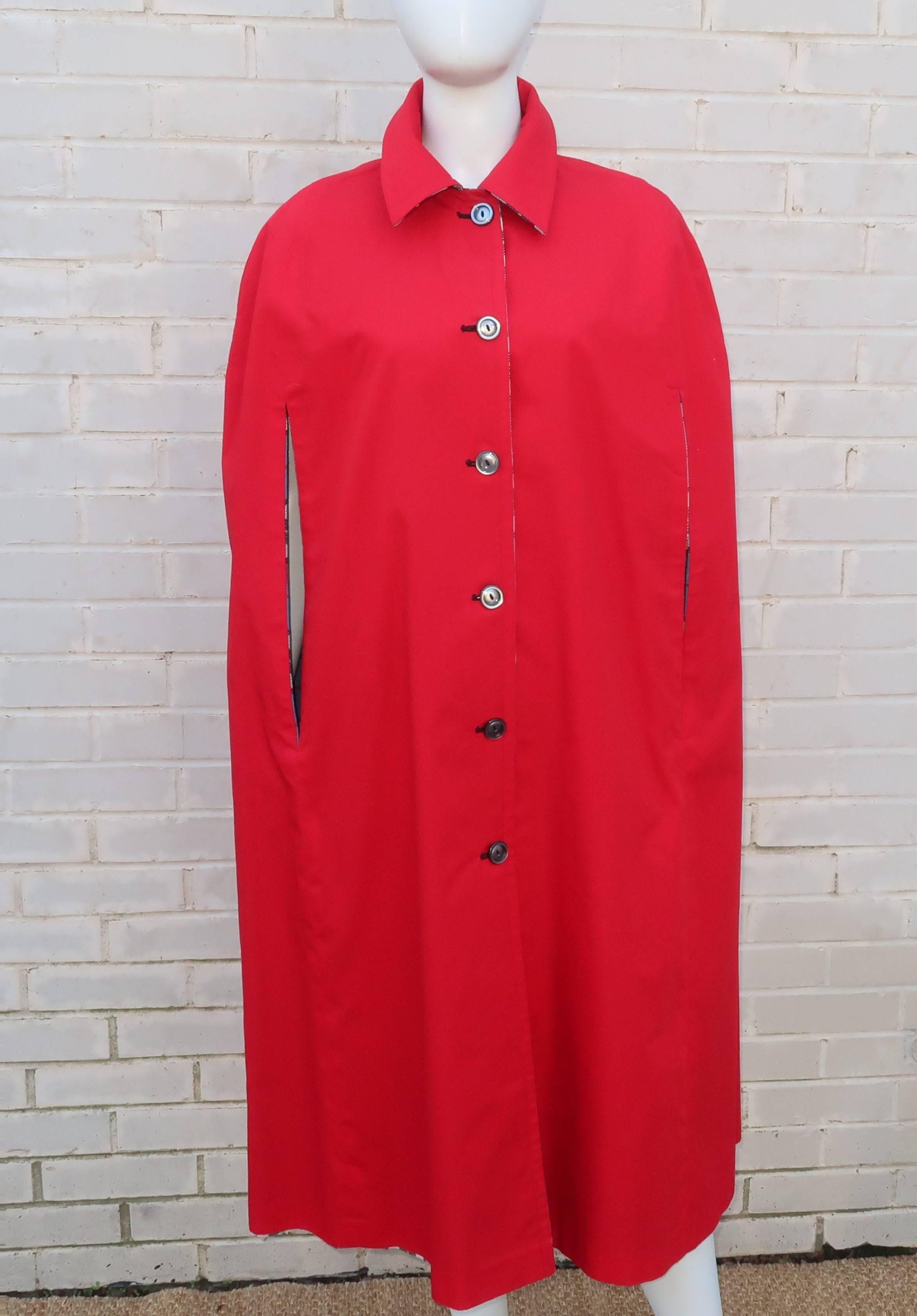 Reversible 1960's Plaid Wool & Red Canvas Cape 4