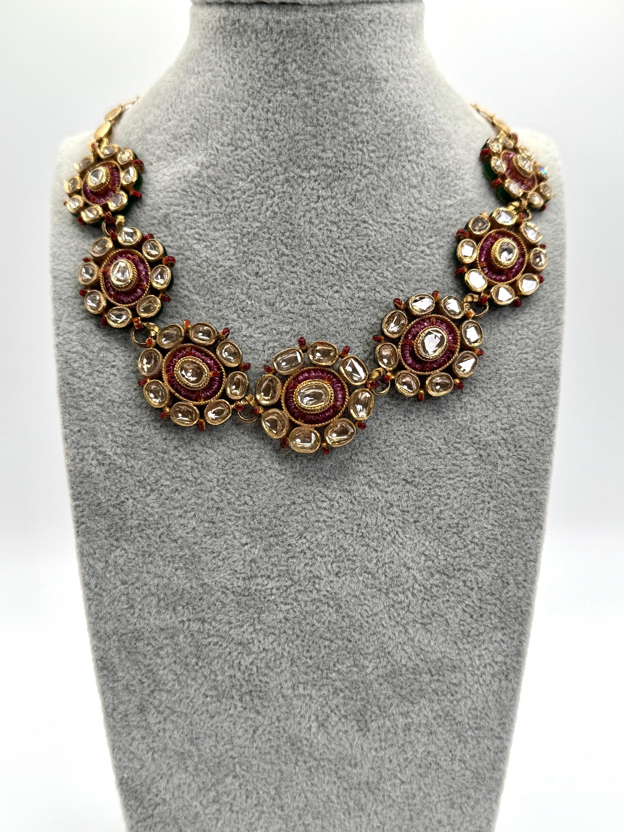 Reversible 20K und 14K Gelbgold und Emaille Diamant und Rubin Perlen. 63 Rose geschliffene Diamanten etwa 12,00 Karat und 156 Rubin Perlen 