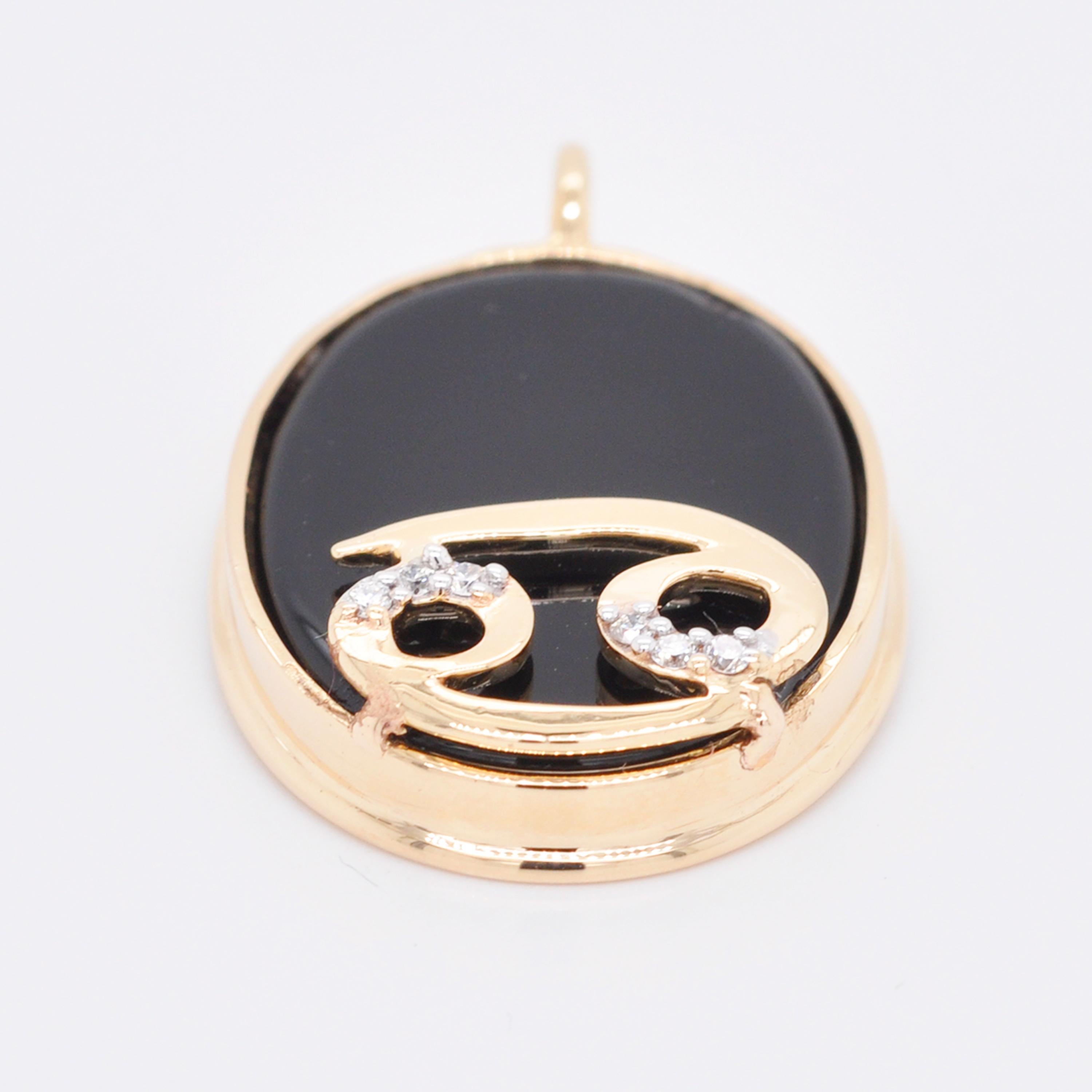 Oval Cut Reversible Cancer Carving Cameo Zodiac Diamond 14 Karat Gold Pendant Necklace For Sale