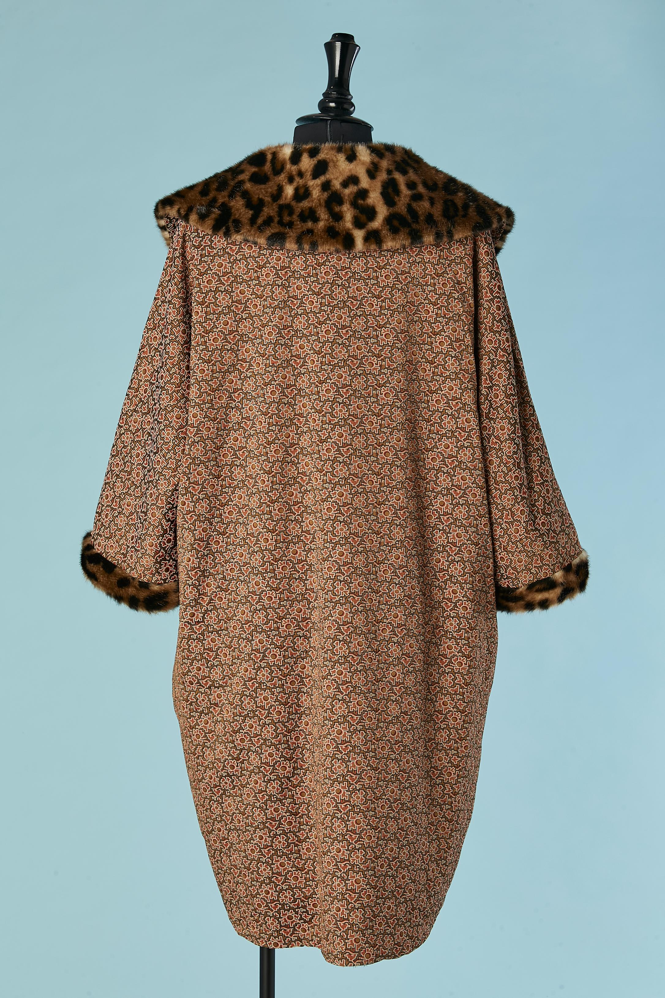 Wendbarer Kunstpelzmantel mit Leopardenmuster und Jacquard auf der anderen Seite ETRO im Angebot 6