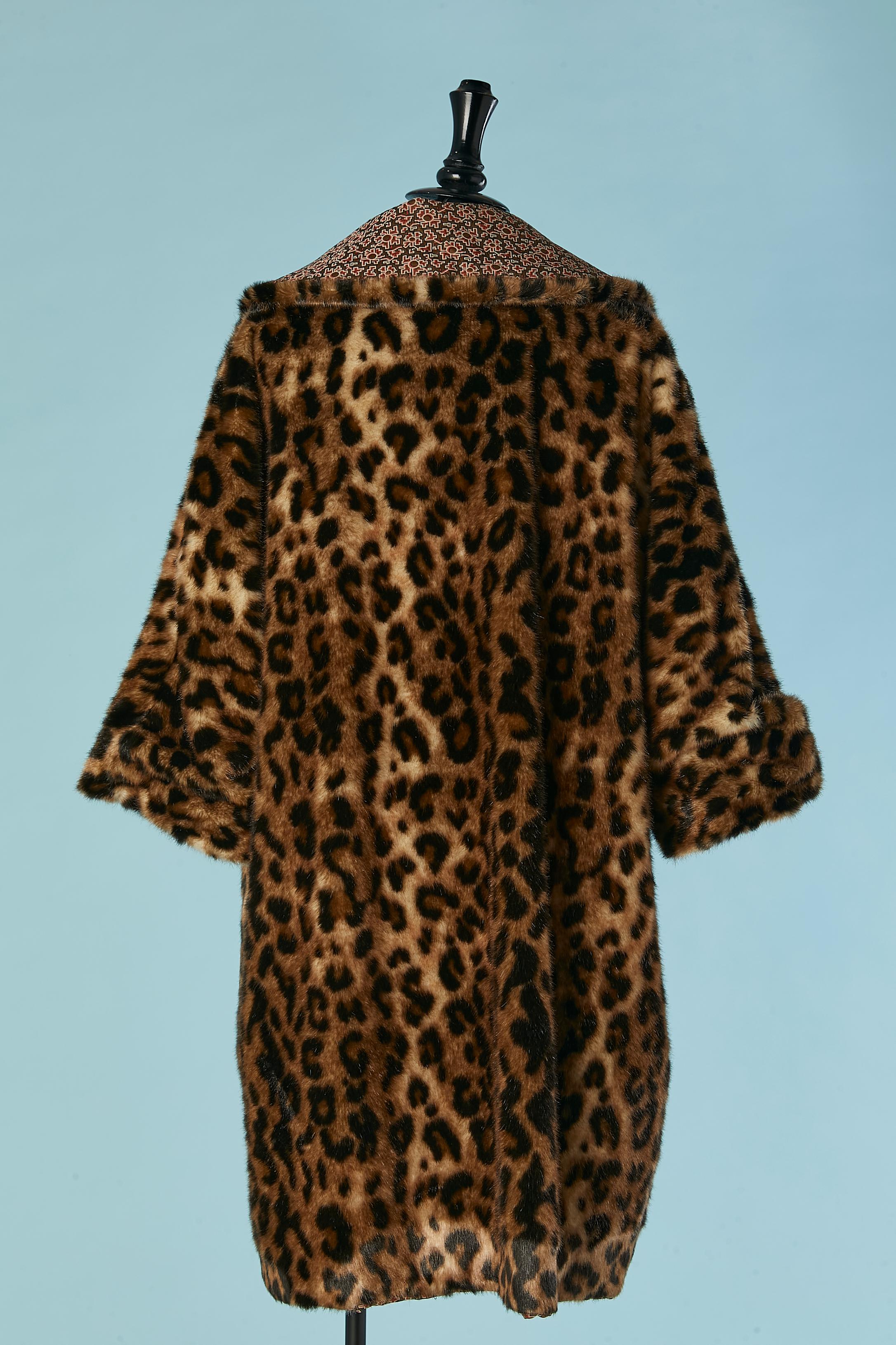 Wendbarer Kunstpelzmantel mit Leopardenmuster und Jacquard auf der anderen Seite ETRO im Angebot 1