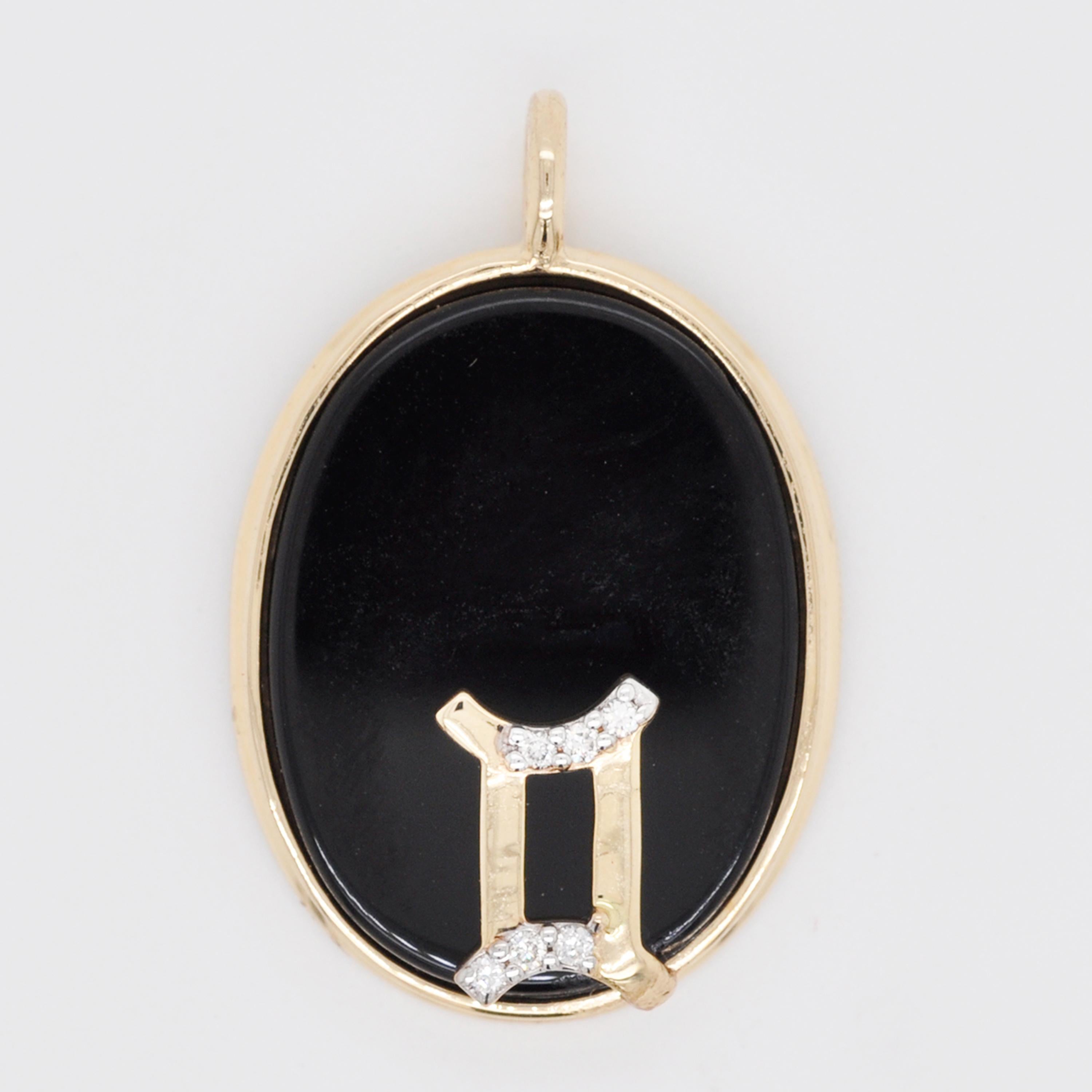 Women's or Men's Reversible Gemini Carving Cameo Zodiac Diamond 14 Karat Gold Pendant Necklace For Sale