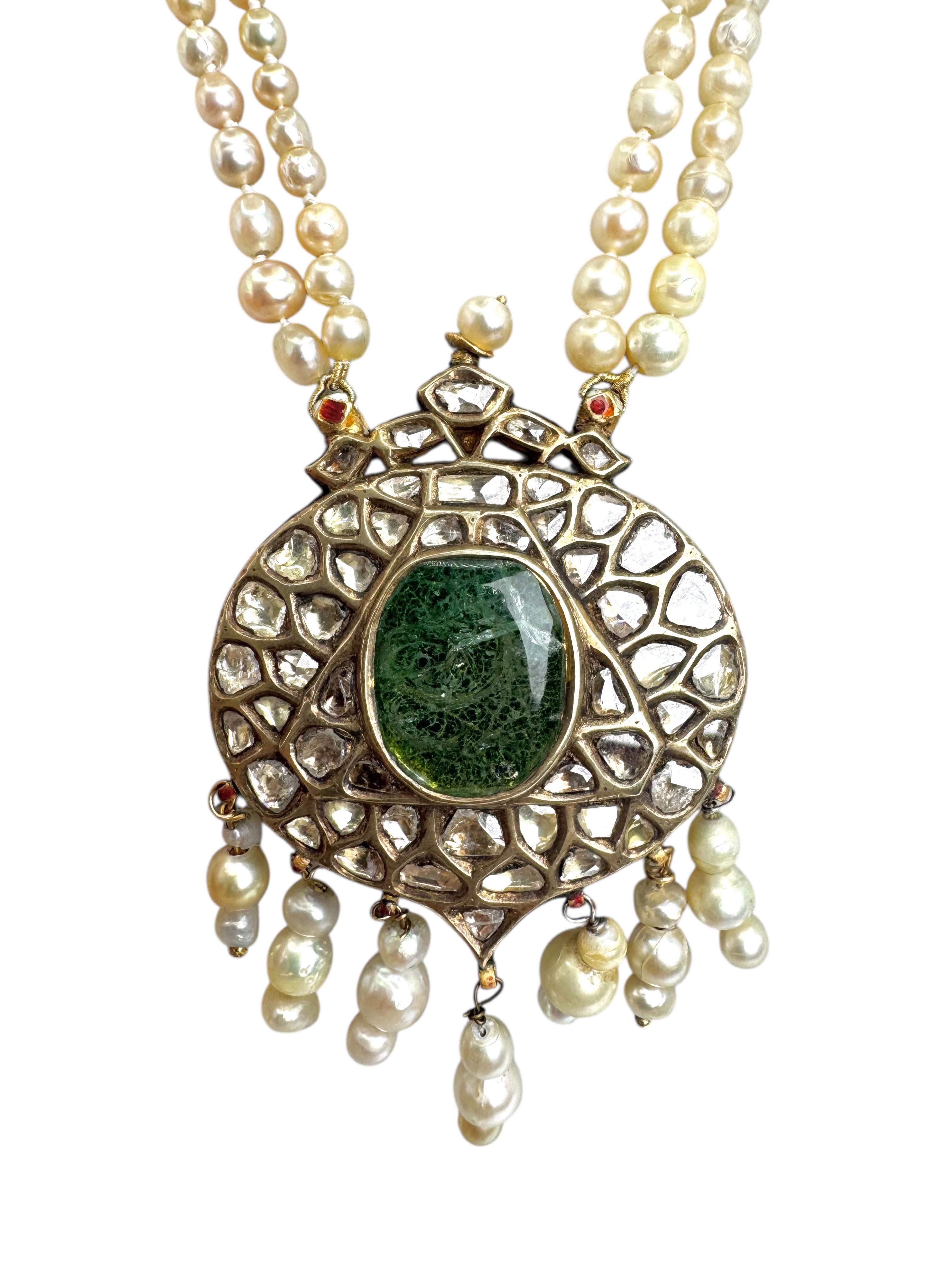 Reversible Gold and Enamel Indian Necklace with Diamonds, Emerald, and Pearls For Sale 5