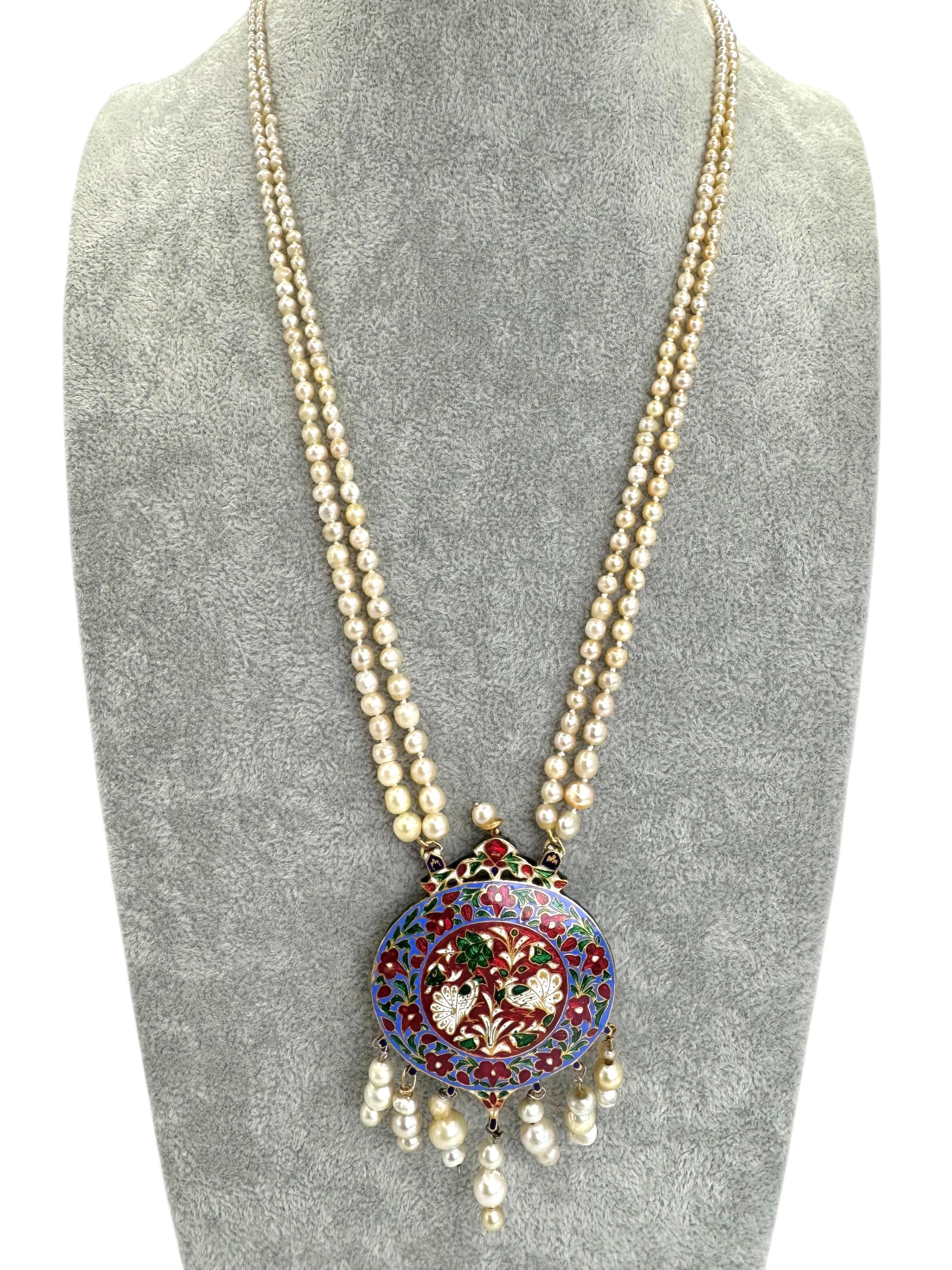 Reversible Gold and Enamel Indian Necklace with Diamonds, Emerald, and Pearls For Sale 3