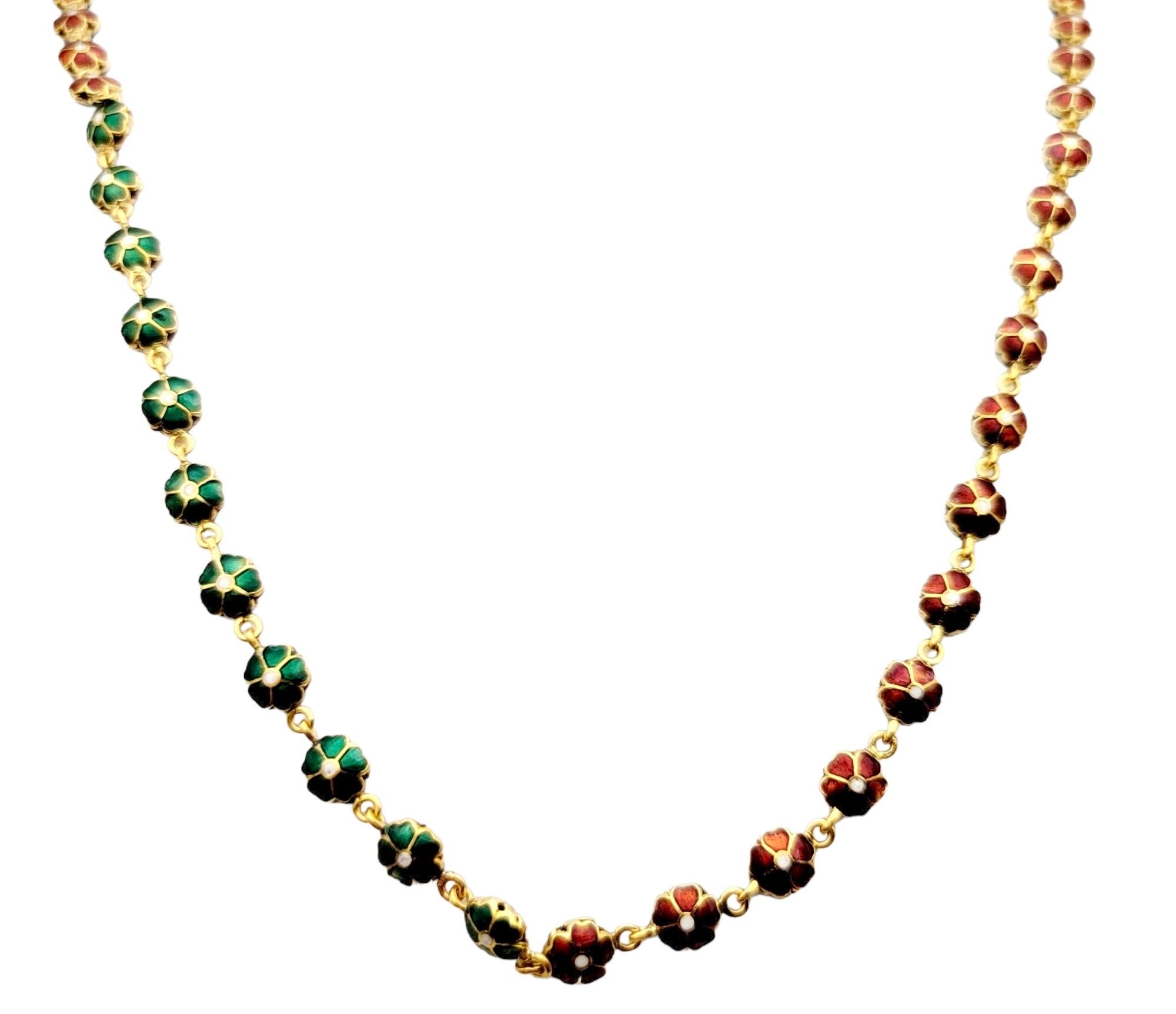 Contemporary Reversible Green and Red Enamel Flower Link Single Strand Yellow Gold Necklace For Sale