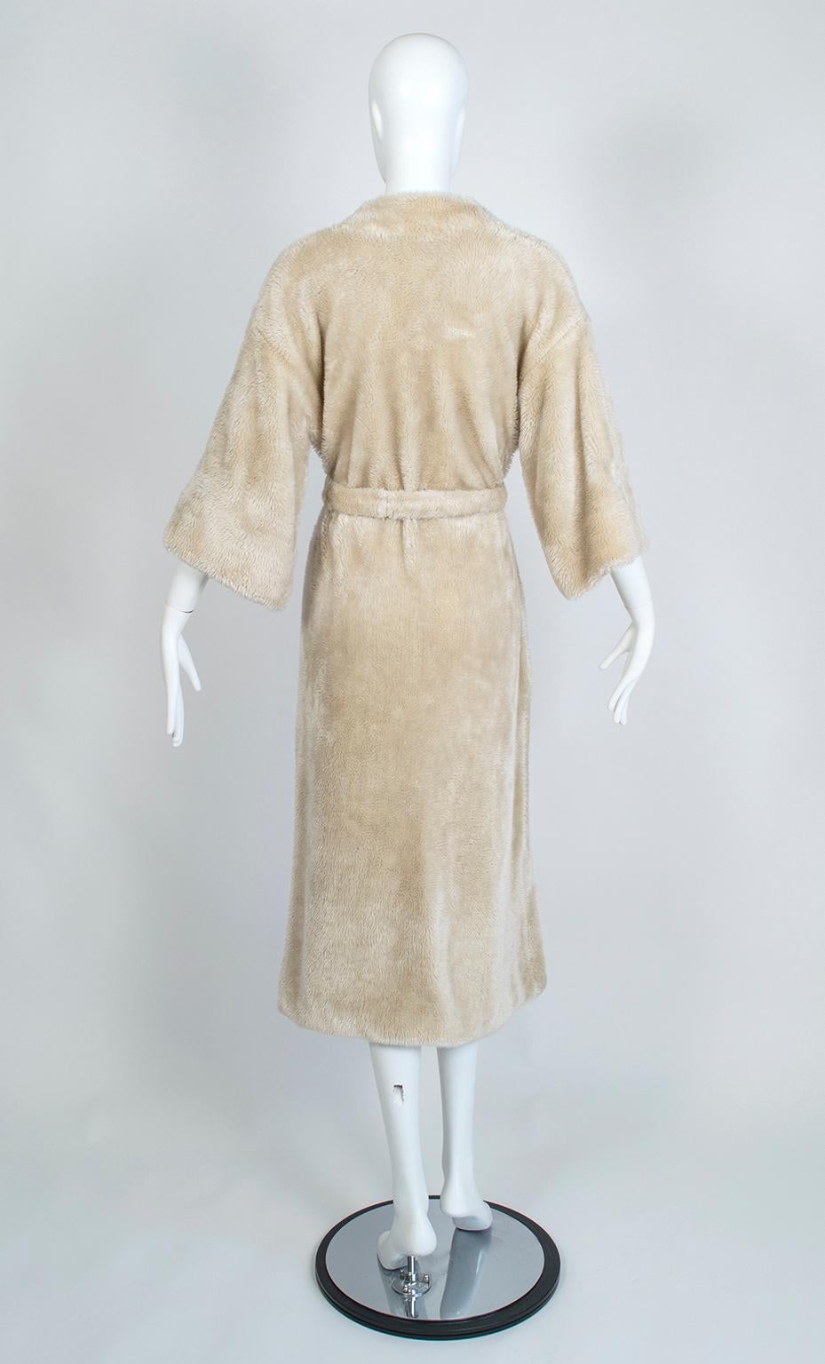 Reversible Ivory Faux Fur Robe w Leonard Paris-Inspired Jungle Lining - M, 1960s For Sale 1