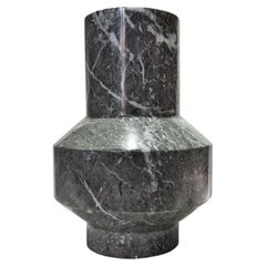 Vase en marbre réversible, gris