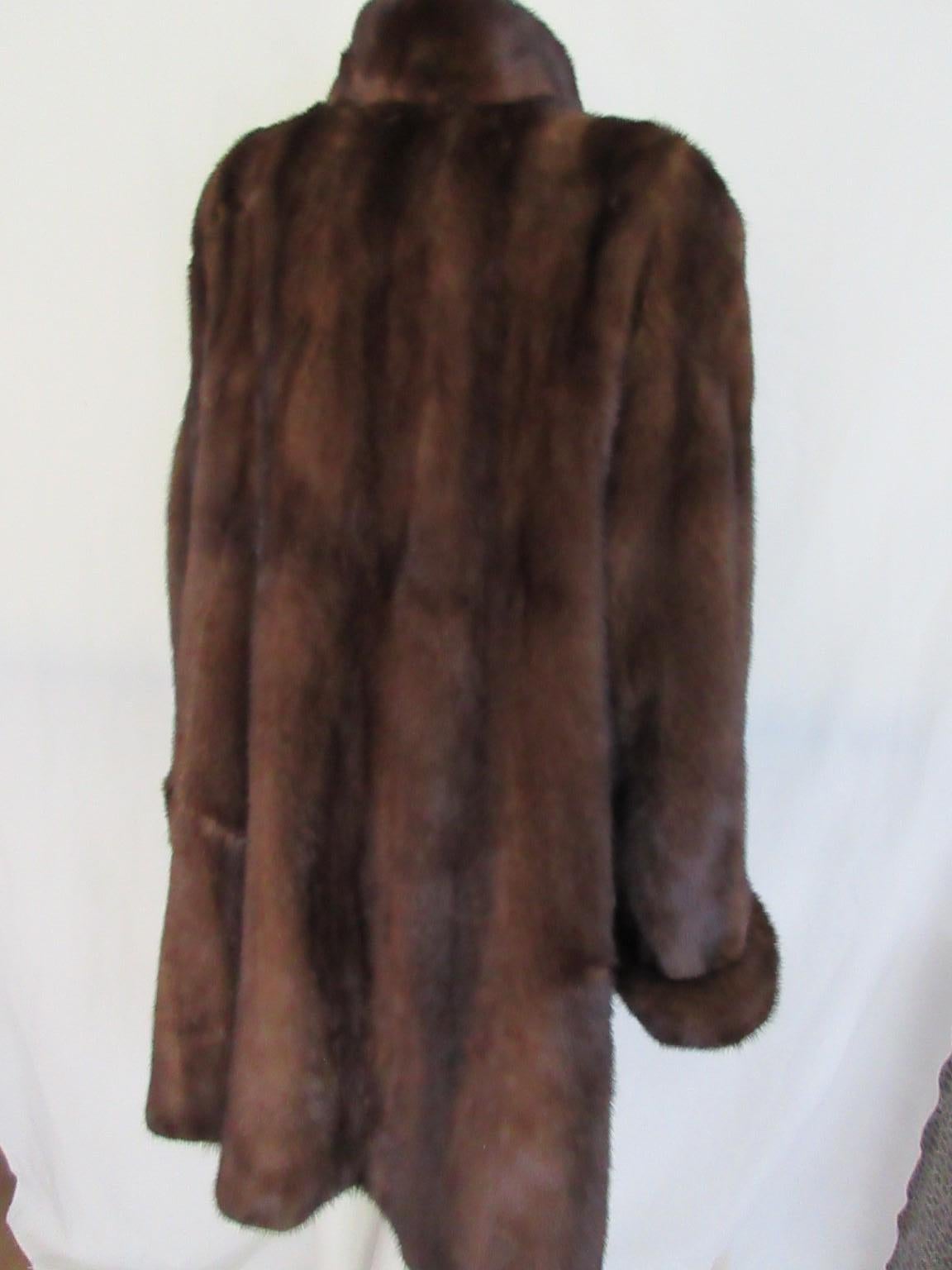 Reversible Mink Fur Coat In Good Condition In Amsterdam, NL