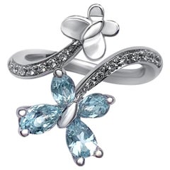 Reversible Modern Blue Topaz White Diamond White 18 Karat Gold Ring