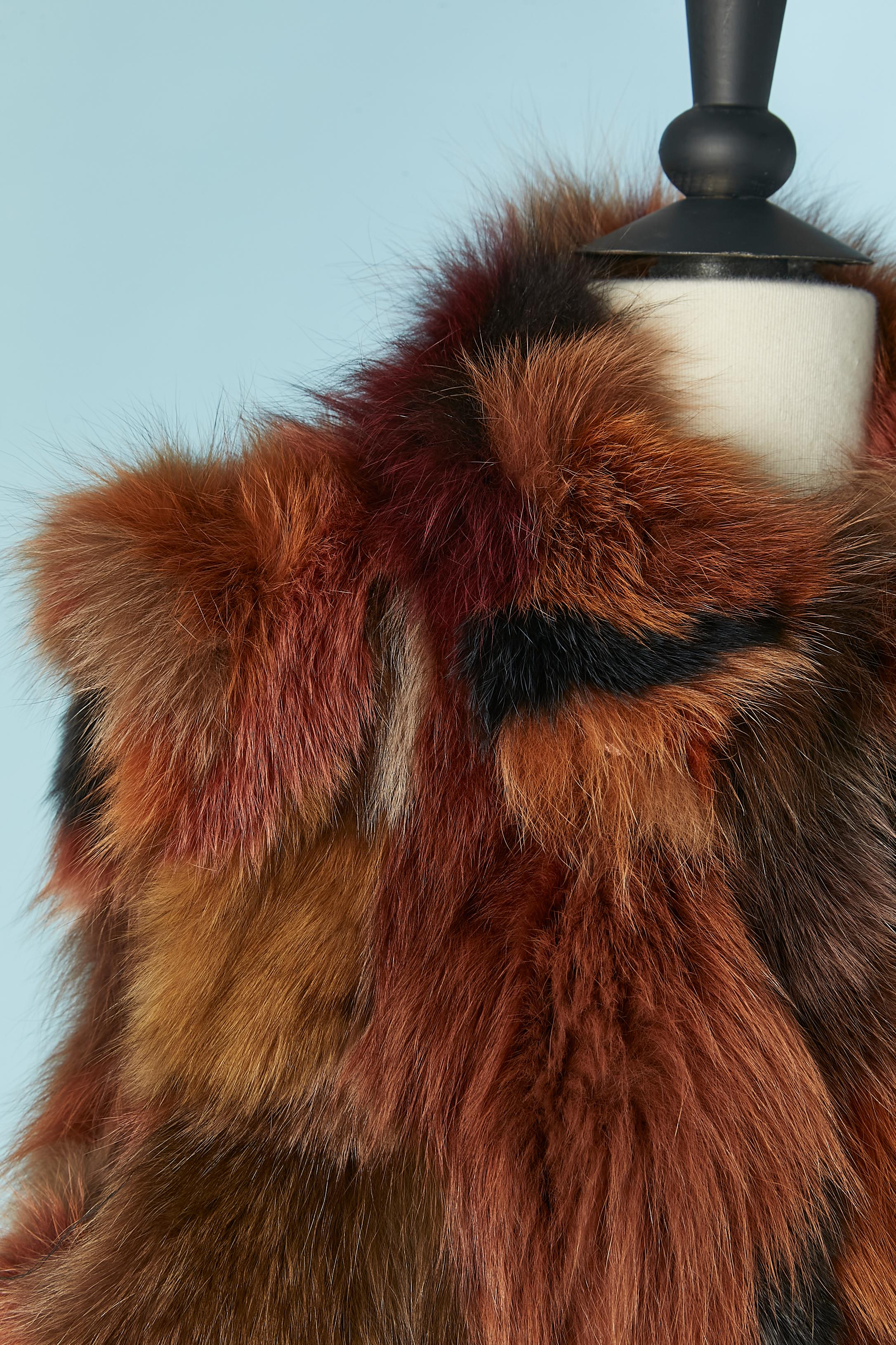Marron Gilet réversible en fourrure multicolore avec cuir à l'intérieur en vente