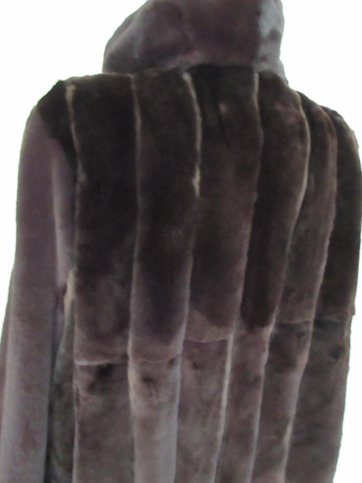 Manteau réversible en fourrure de vison tondu en vente 3