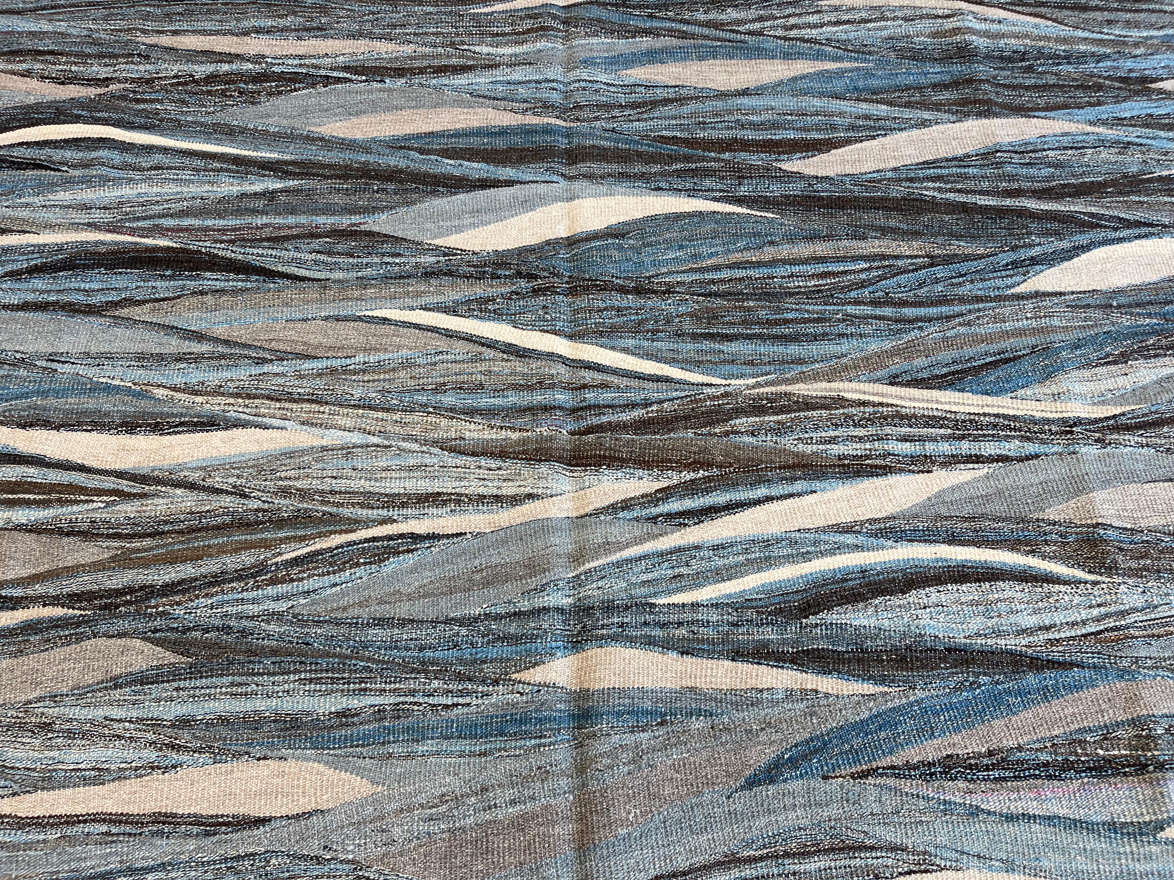 Türkischer Kilim-Teppich mit Wendefunktion (Handgeknüpft) im Angebot